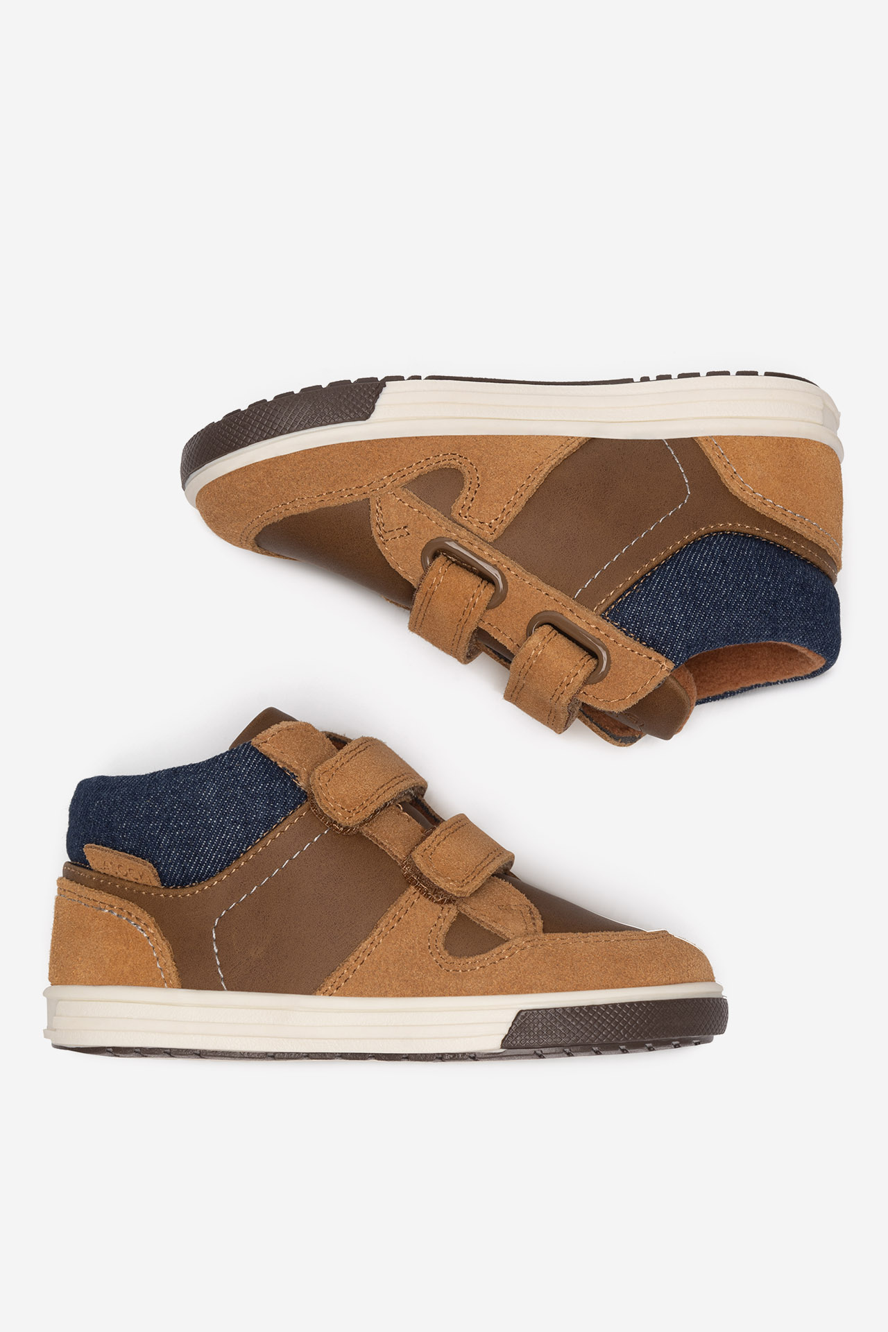 Šněrovací vyšší obuv HNĚDÁ