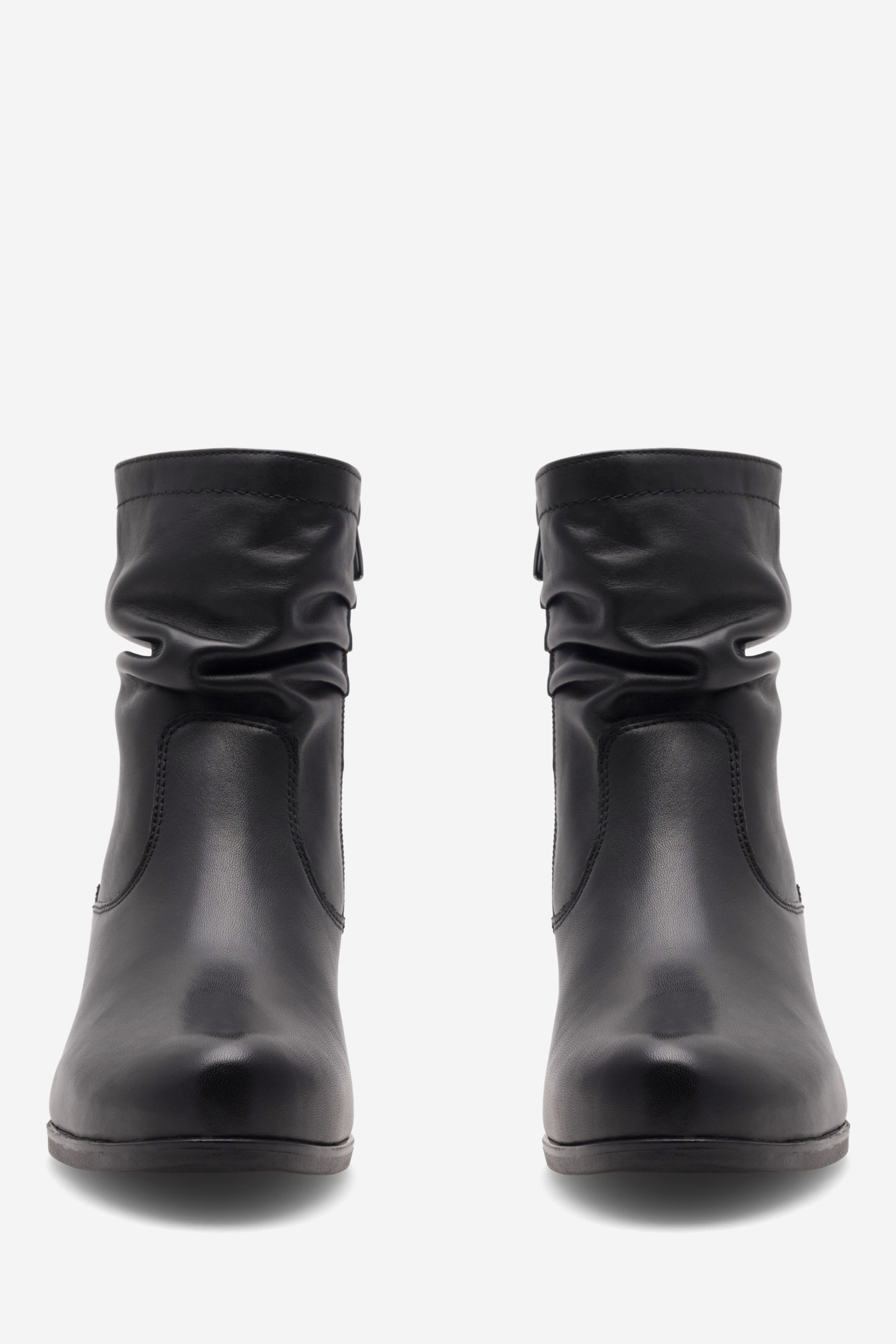 Kotníková obuv ČERNÁ