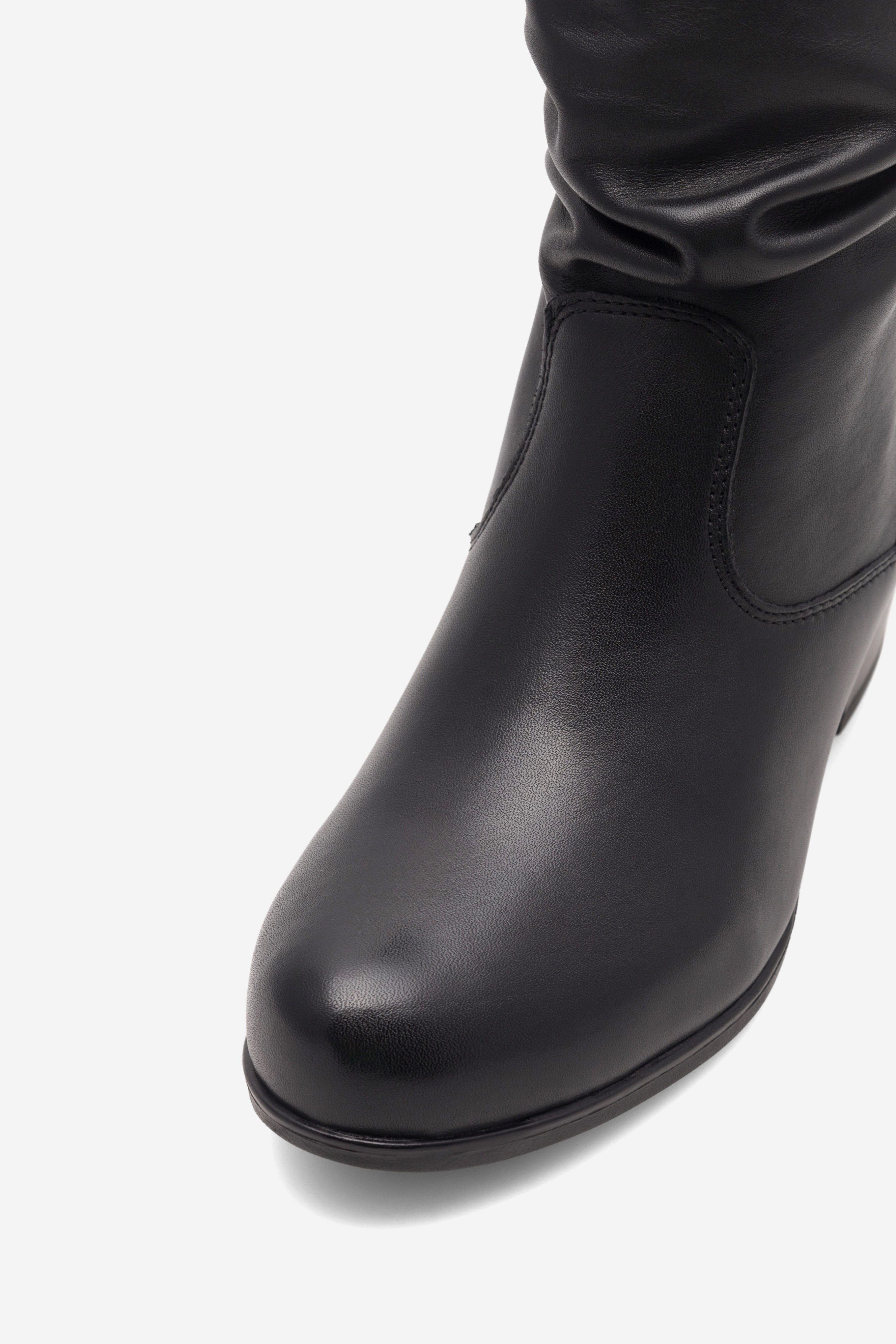 Kotníková obuv ČERNÁ