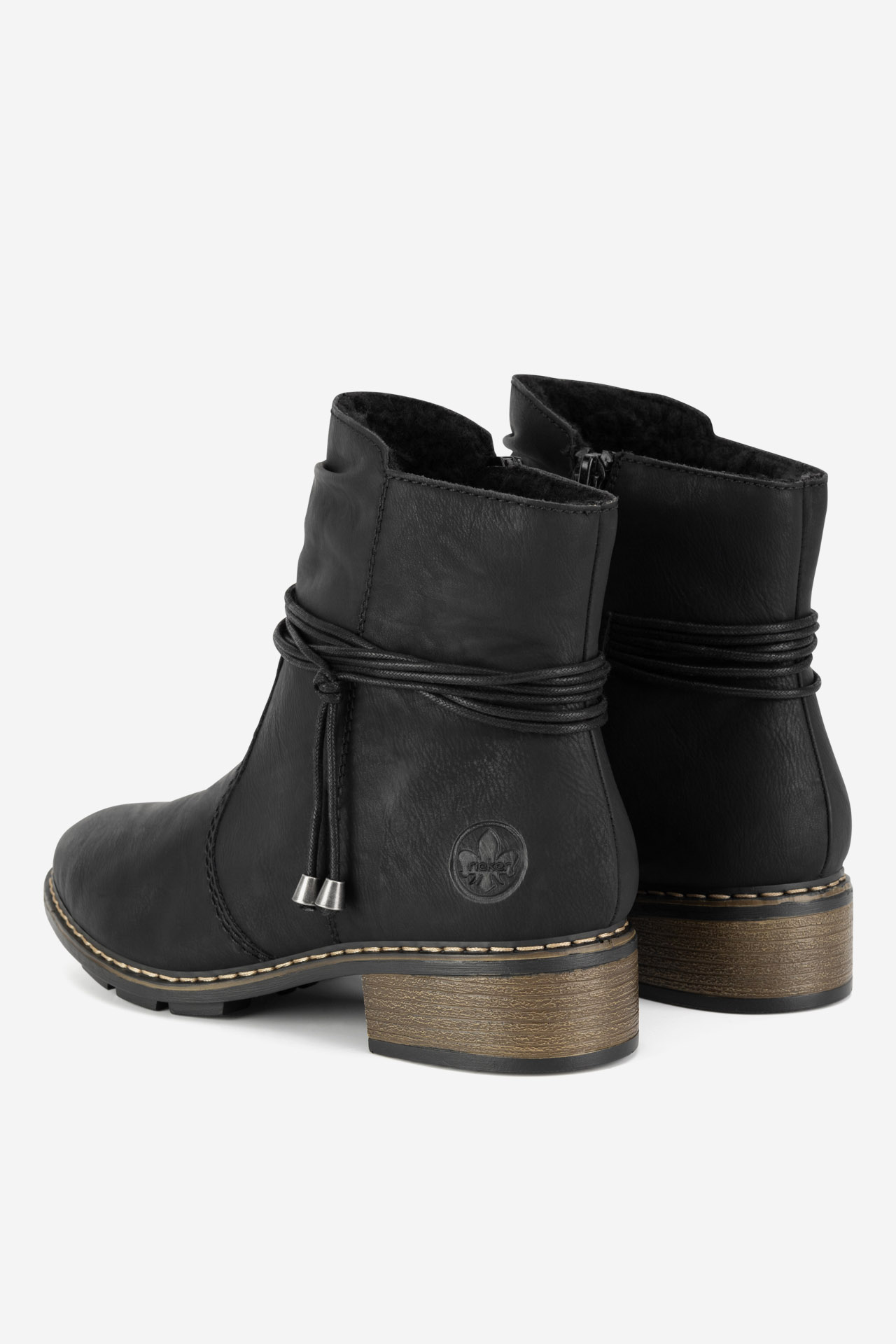 Kotníková obuv ČERNÁ