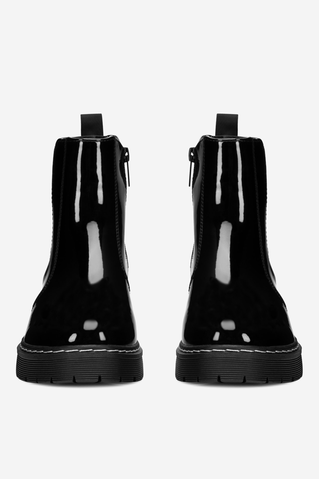 Gležnjarji chelsea Črna