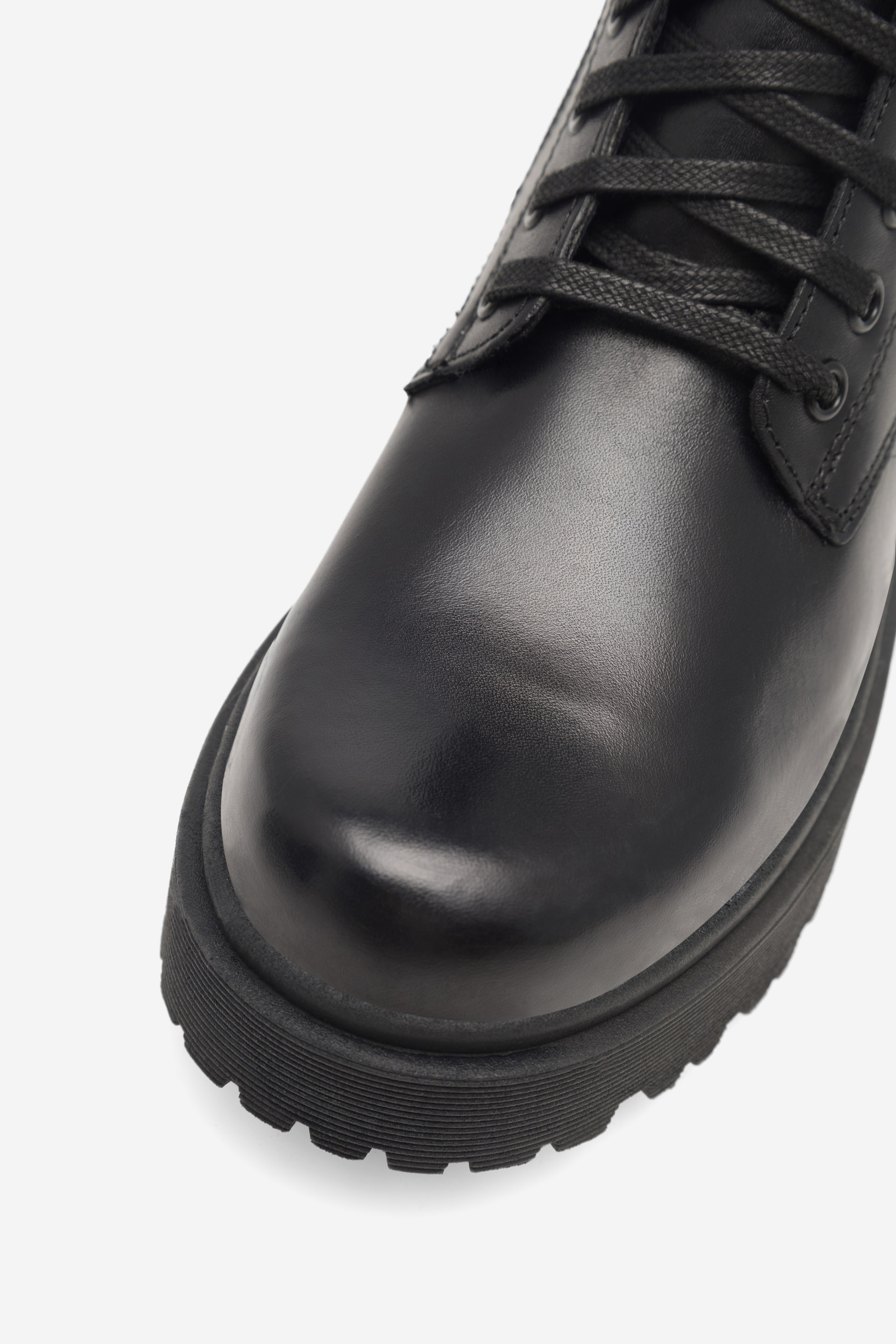 Šněrovací vyšší obuv ČERNÁ