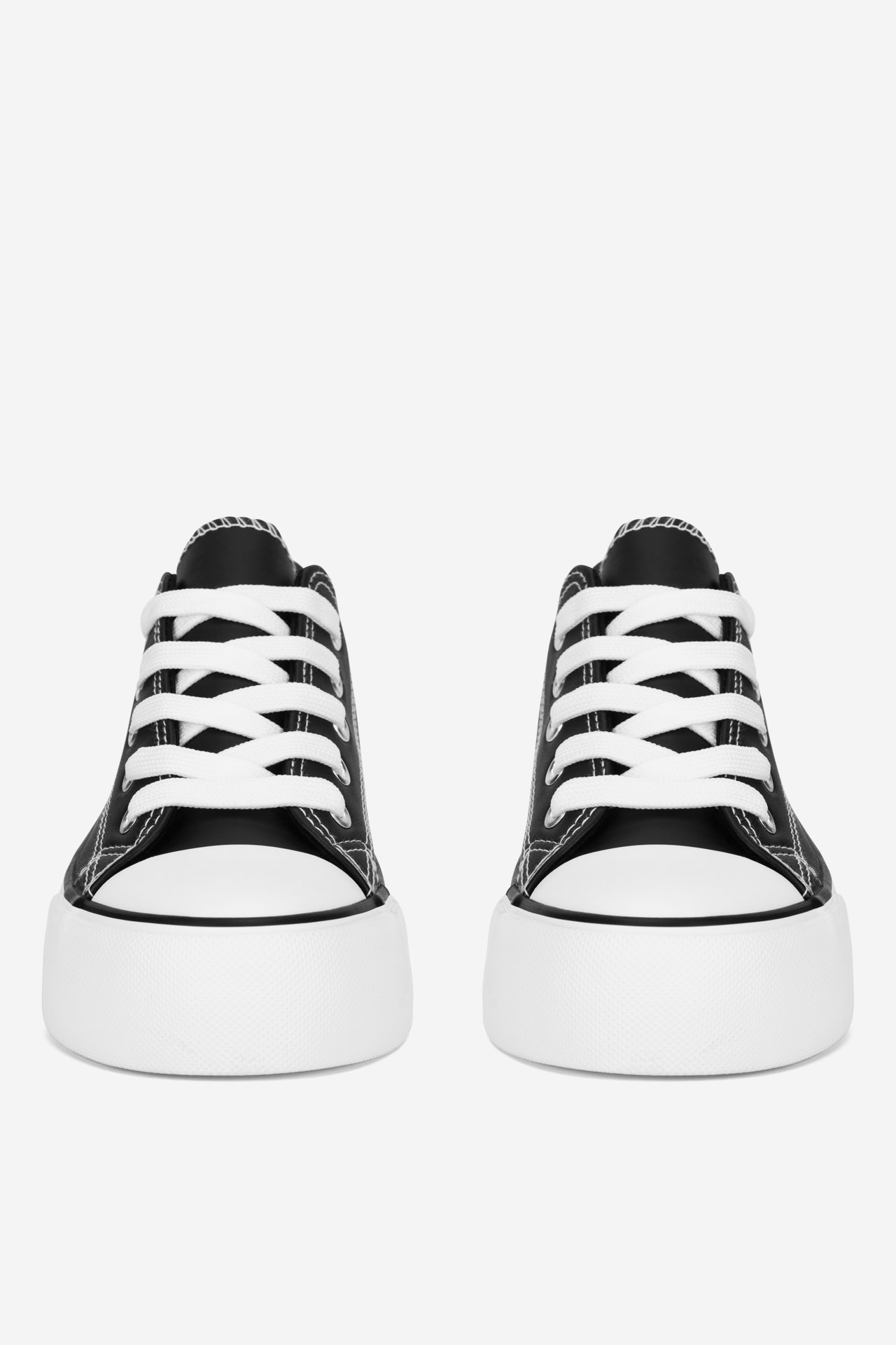 Platnene superge Črna