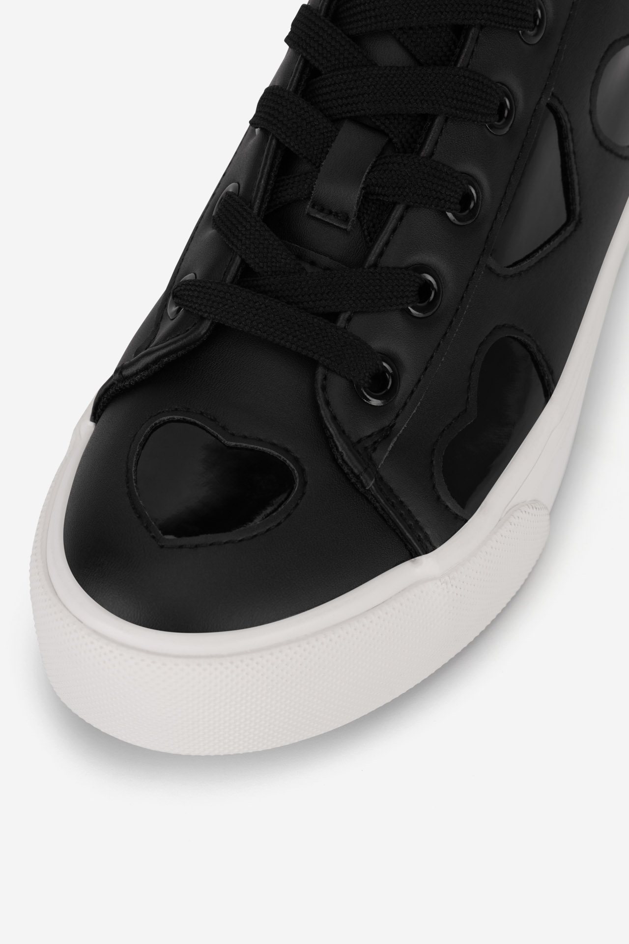 Platnene superge Črna