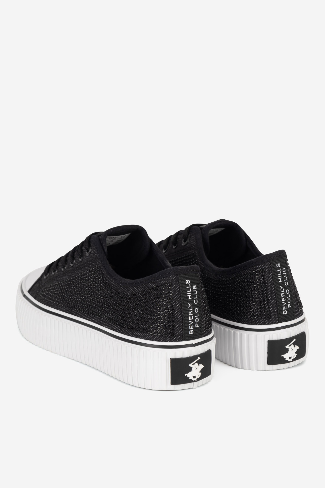 Platnene superge Bela