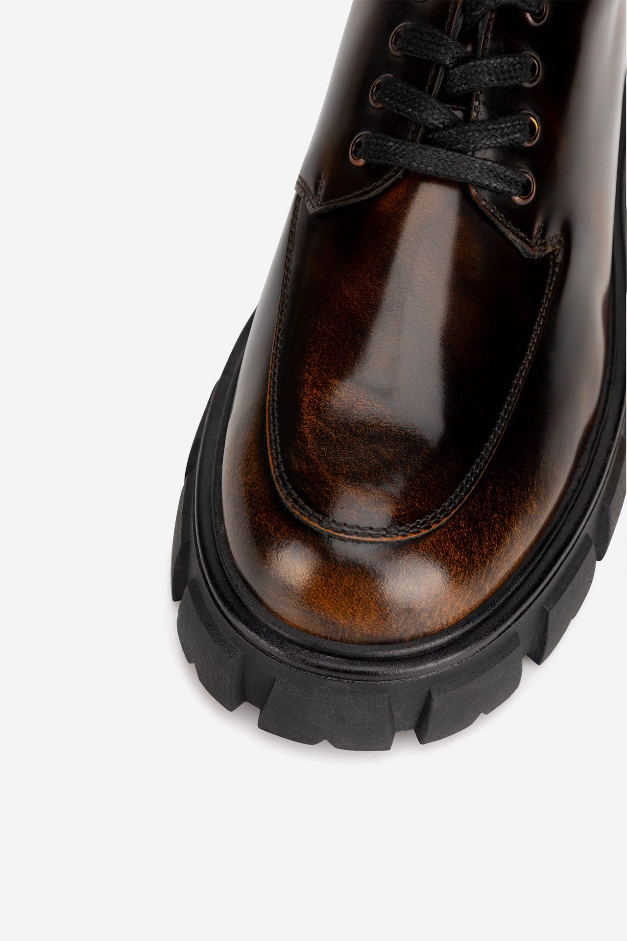 Polobotka TMAVĚ HNĚDÁ