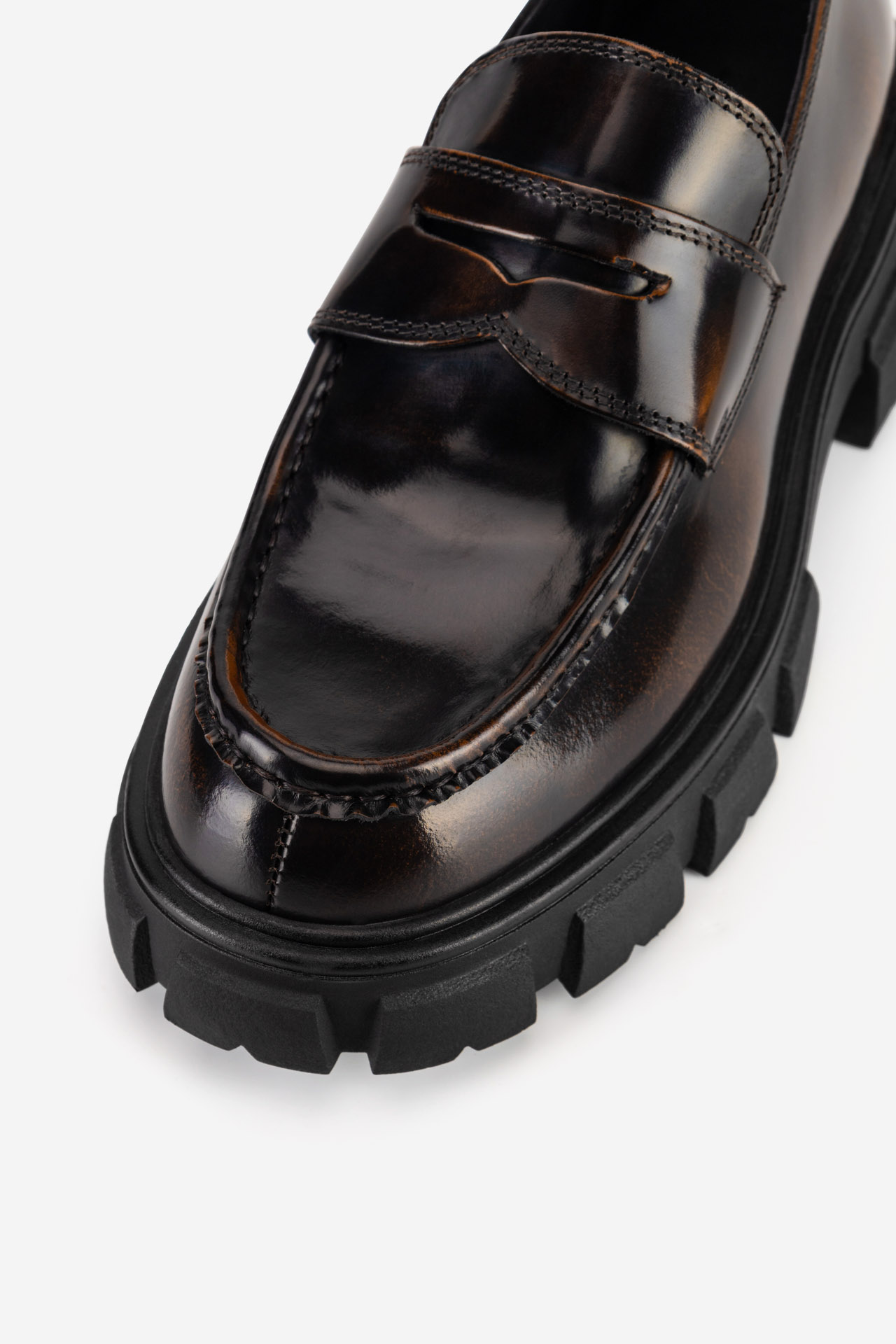 Polobotka TMAVĚ HNĚDÁ