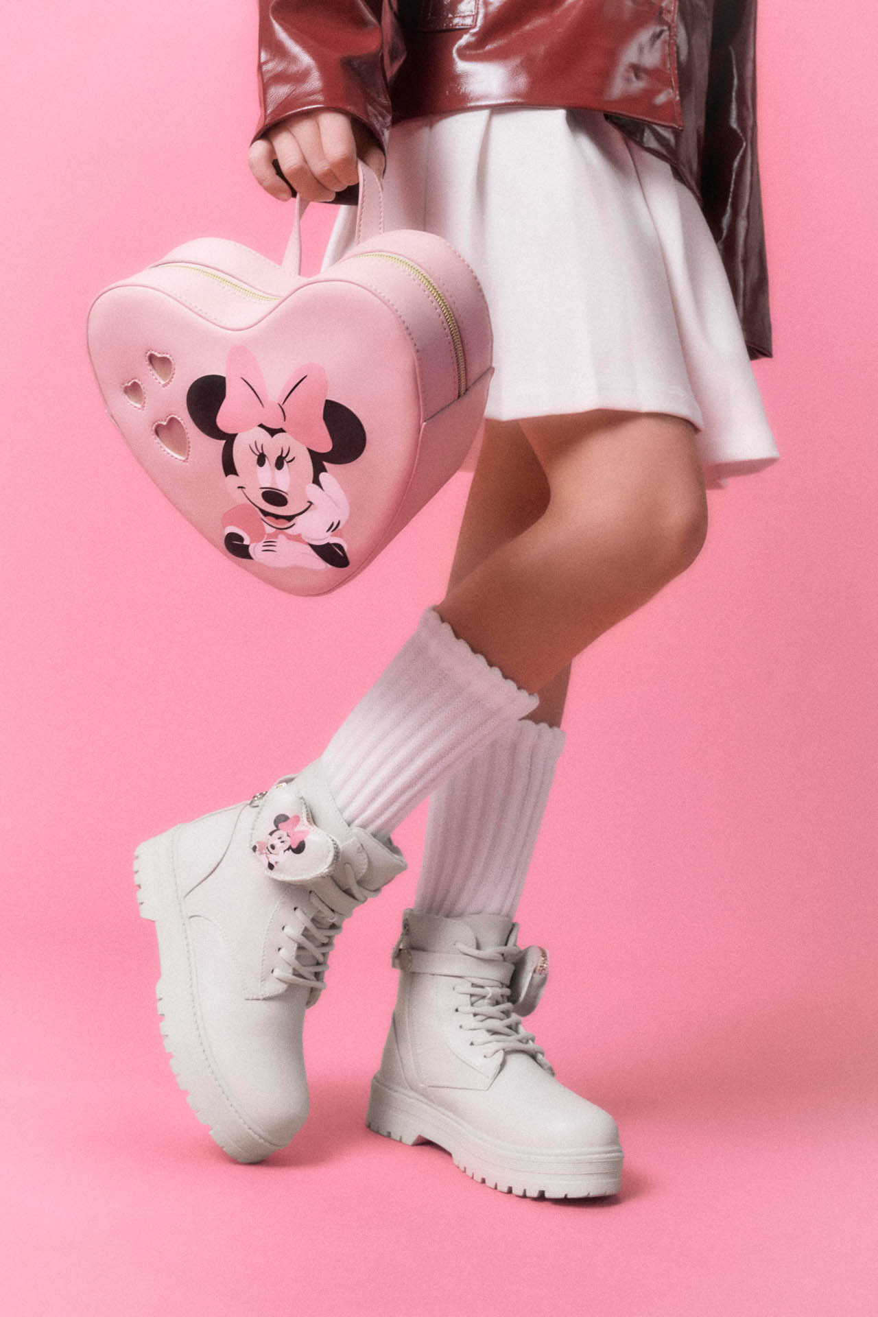 Gležnjarji z vezalkami Buff