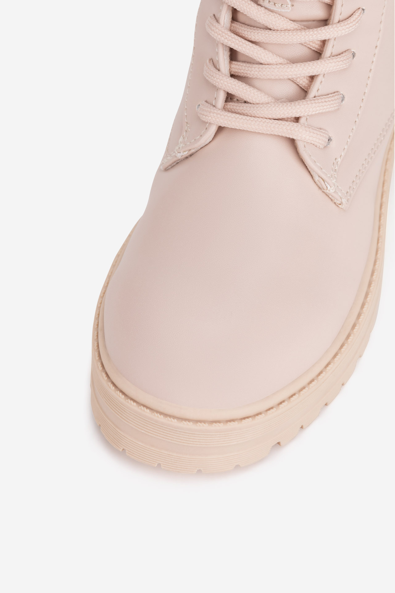 Gležnjarji z vezalkami Buff