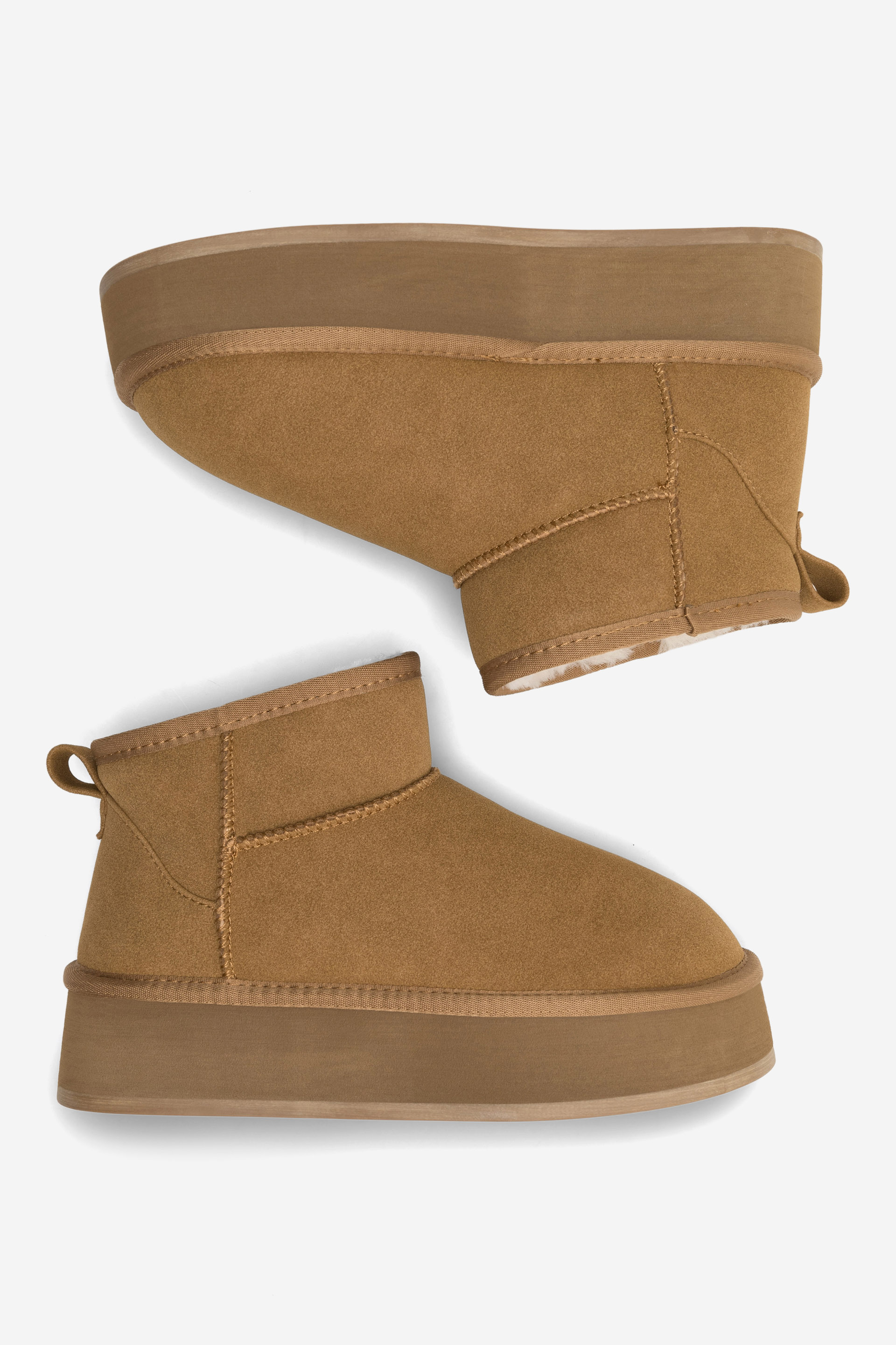 Kotníková obuv CAMEL