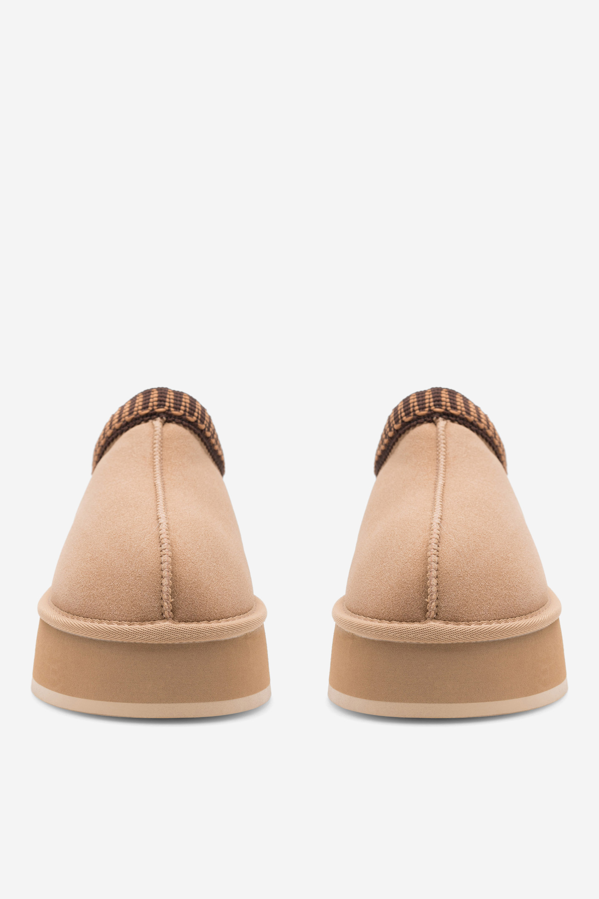 Чехли БЕЖОВ