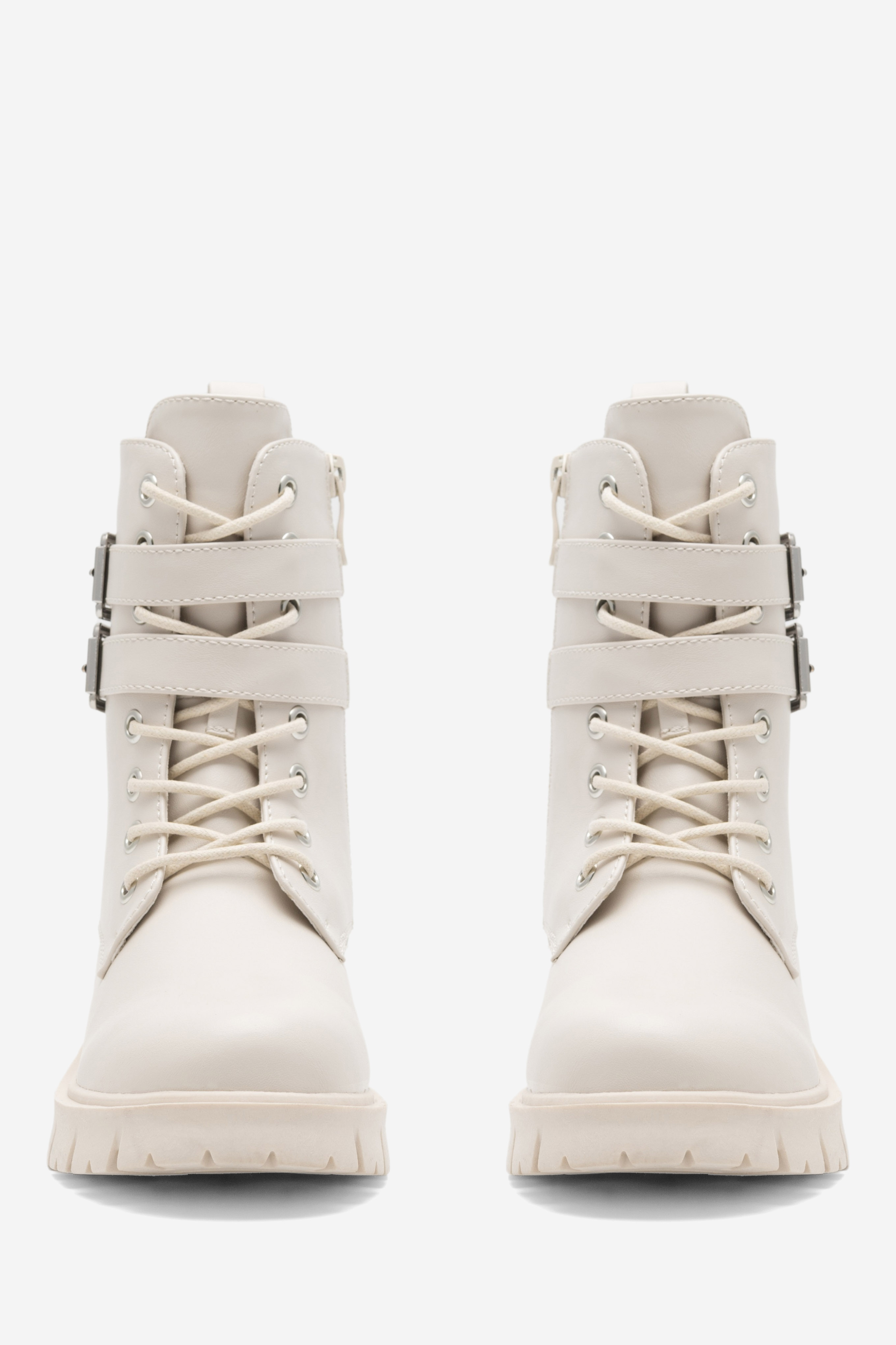 Gležnjarji z vezalkami Buff