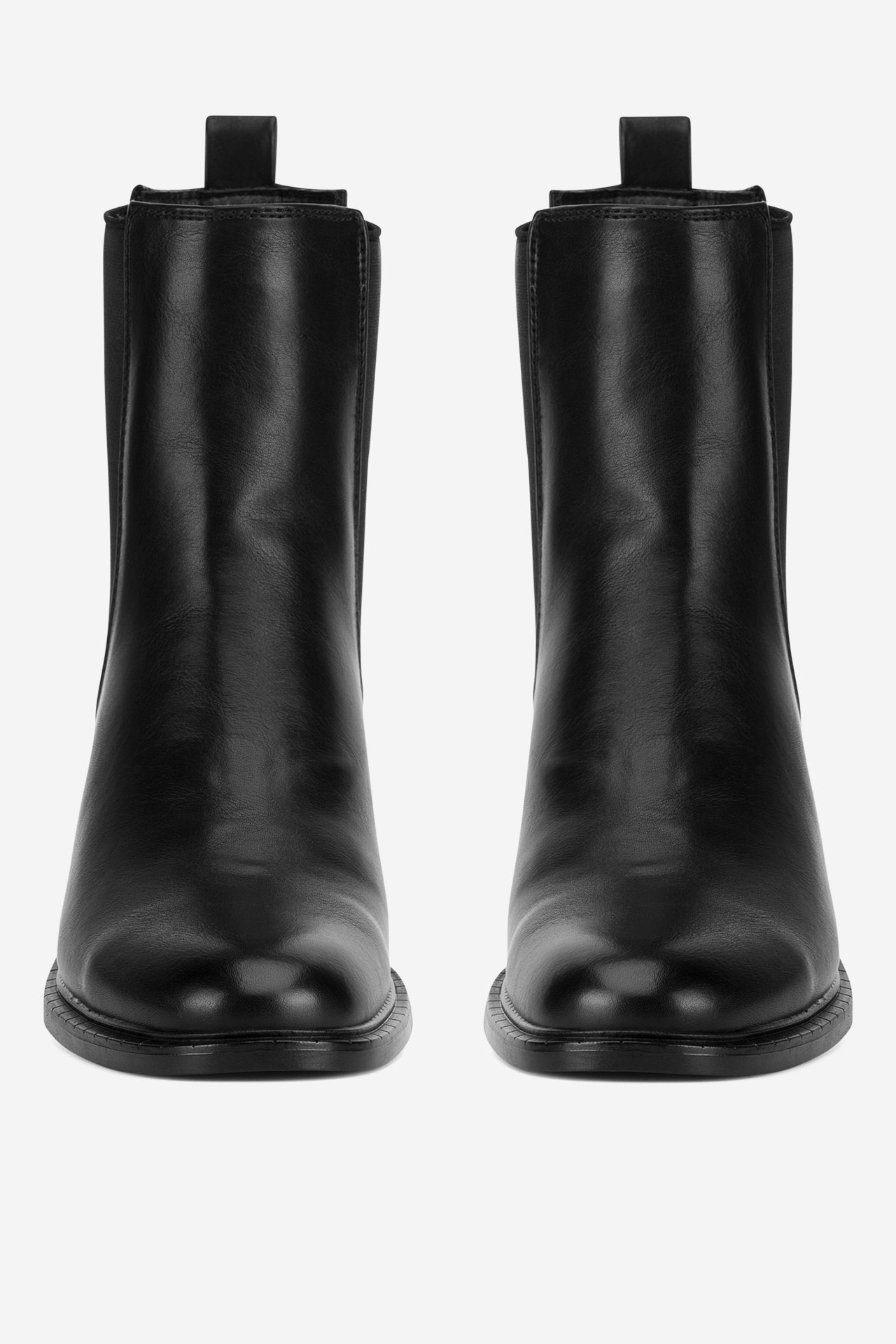 Gležnjarji chelsea Črna