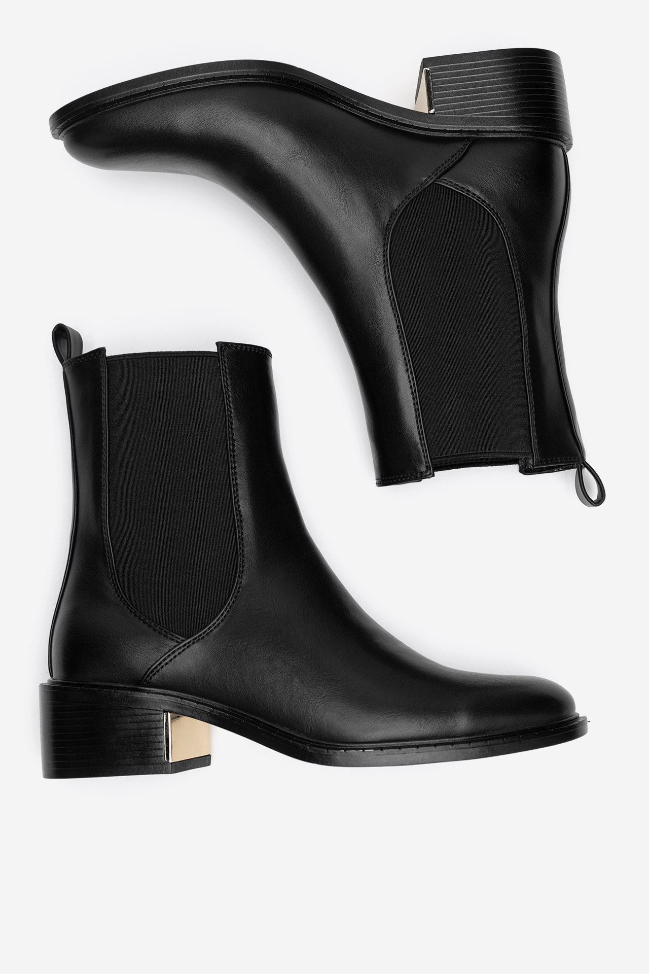 Gležnjarji chelsea Črna