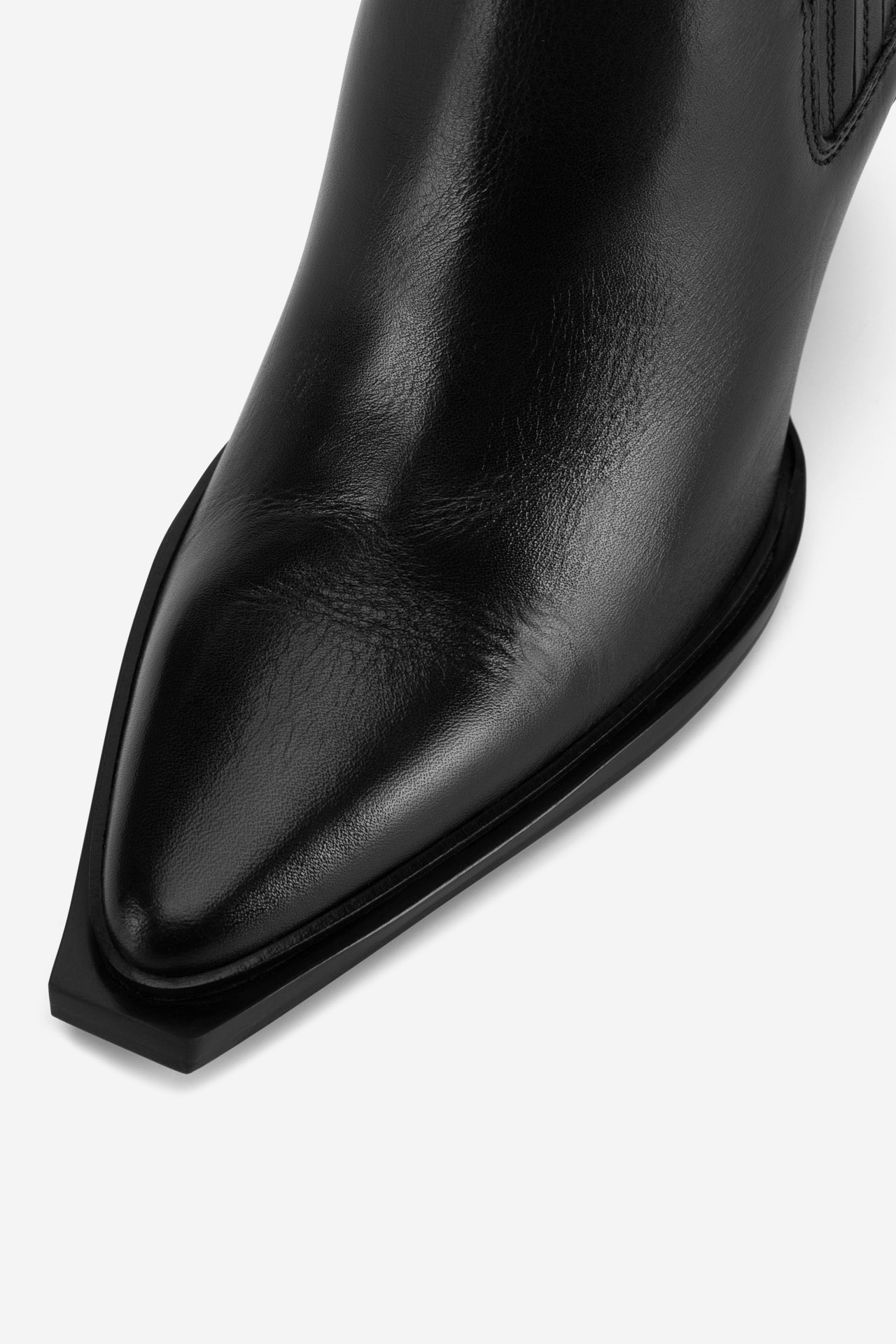 Kotníková obuv ČERNÁ