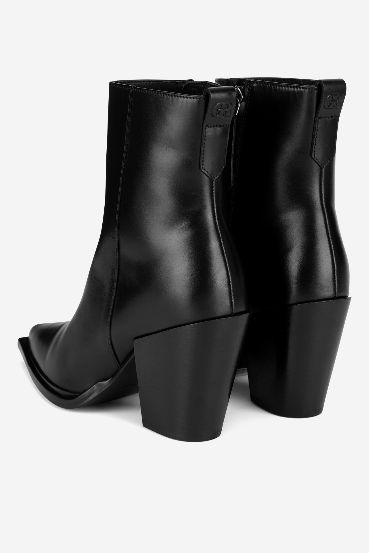 Kotníková obuv ČERNÁ