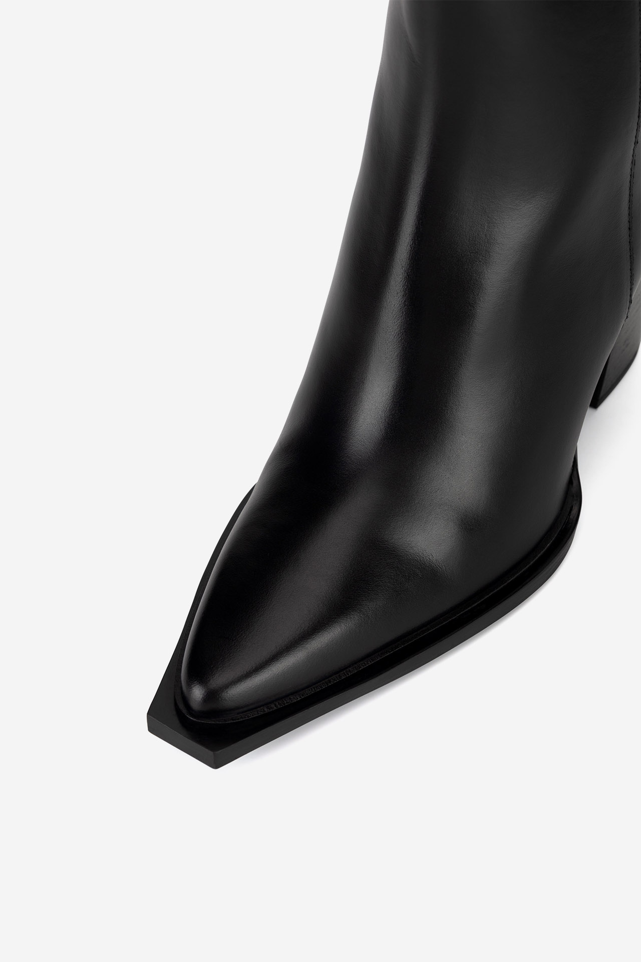 Kotníková obuv ČERNÁ