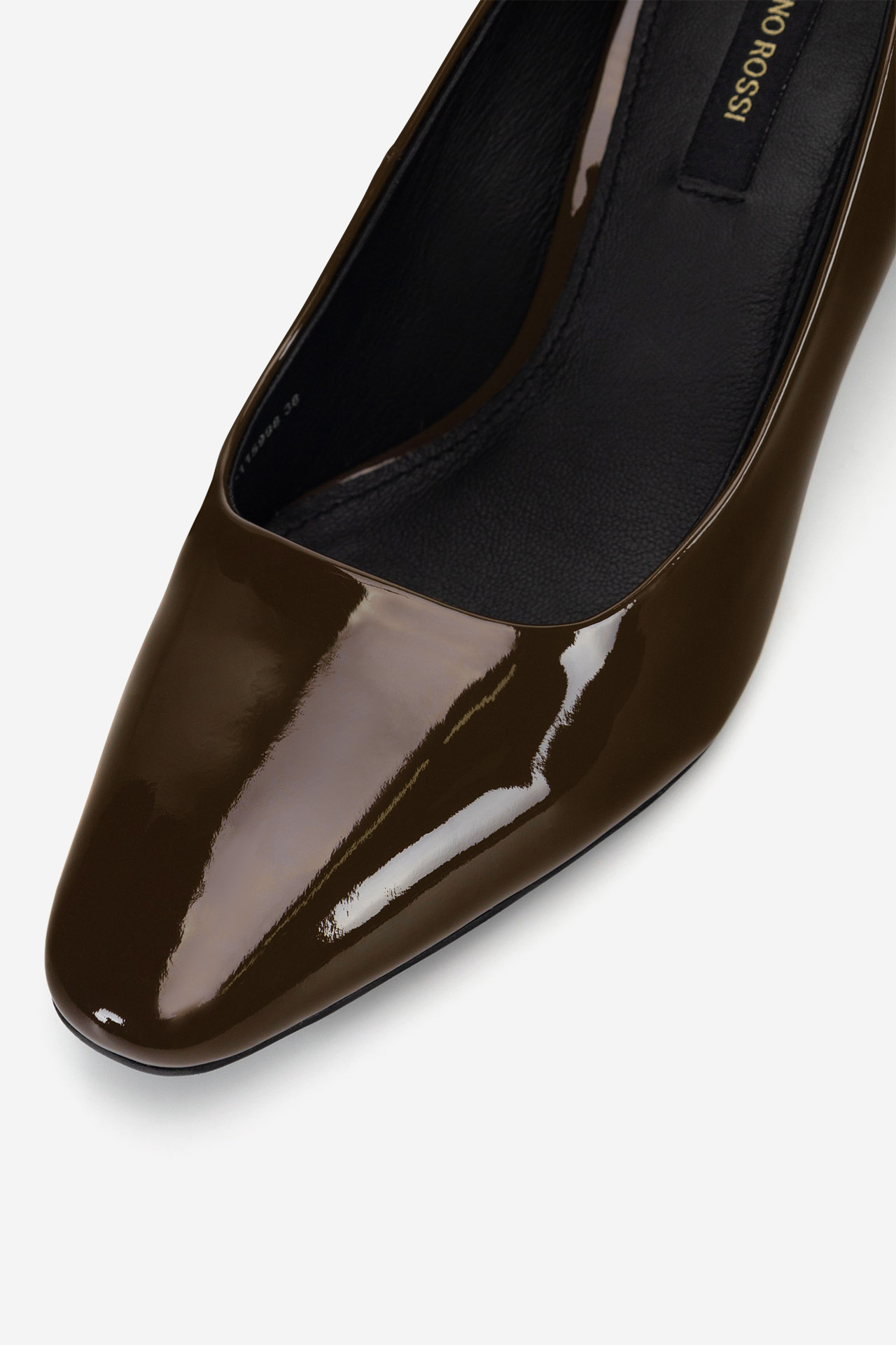 Lodičky TMAVĚ HNĚDÁ