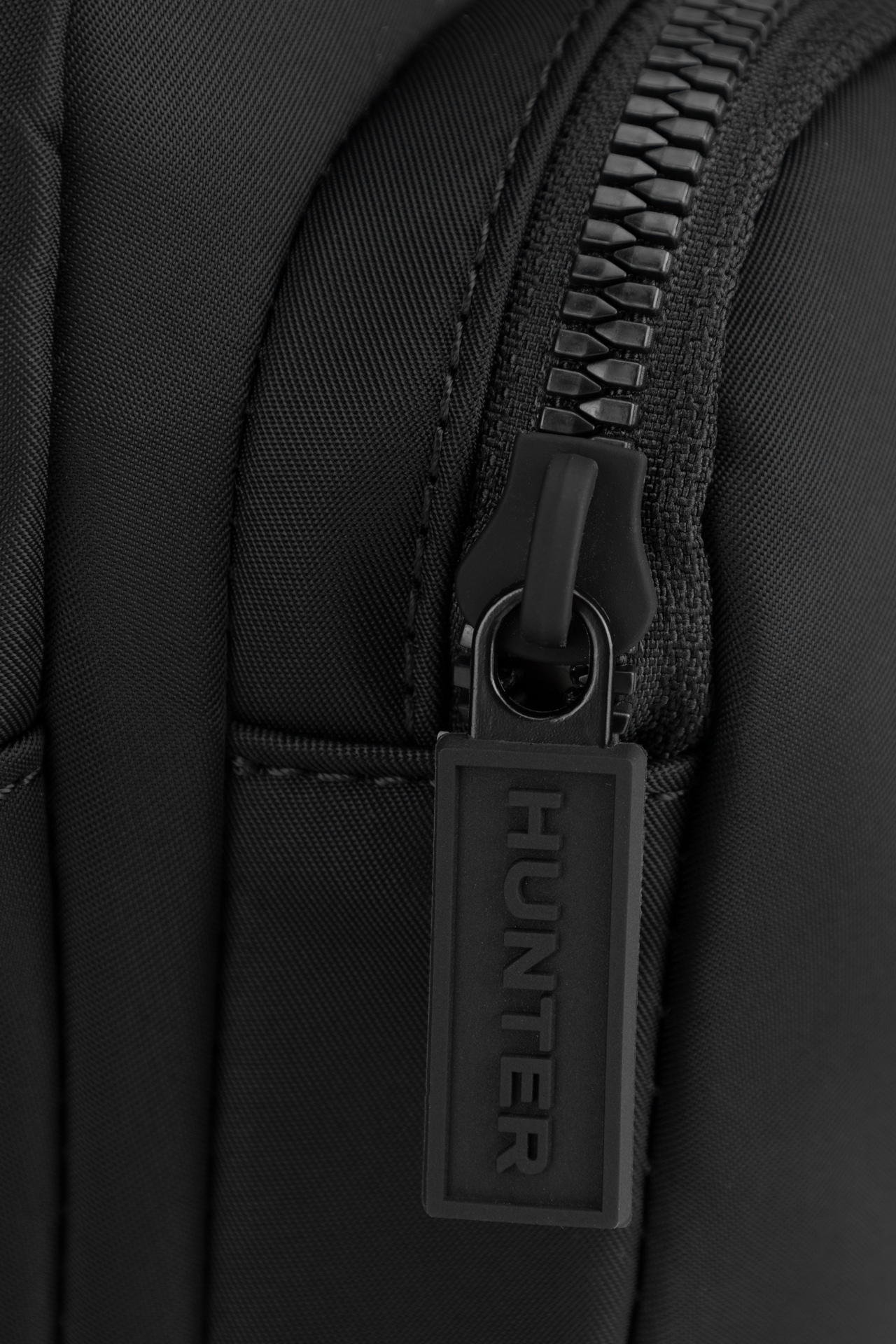 Geantă de mână NEGRU