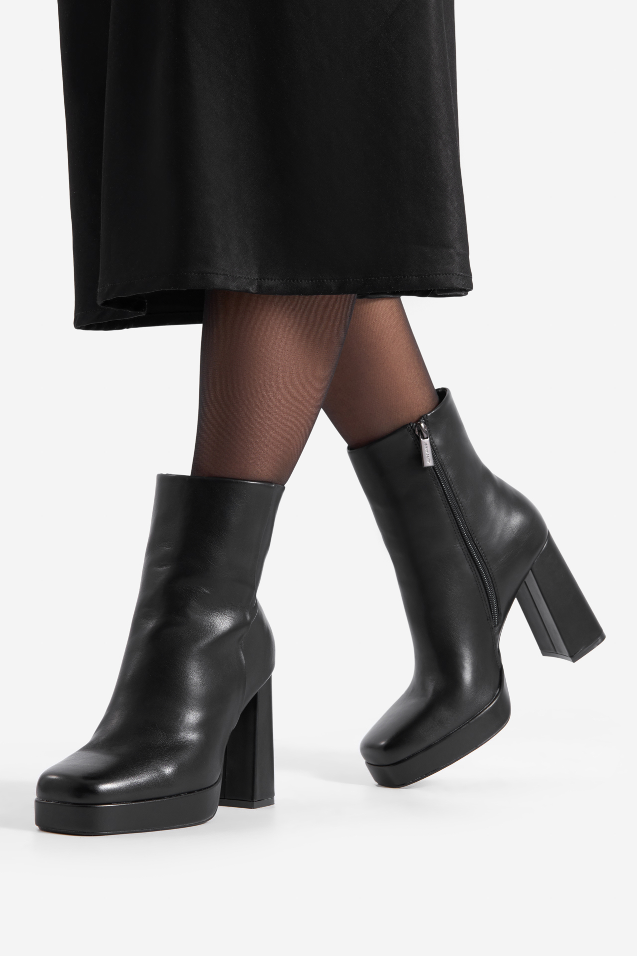 Členková obuv Čierna