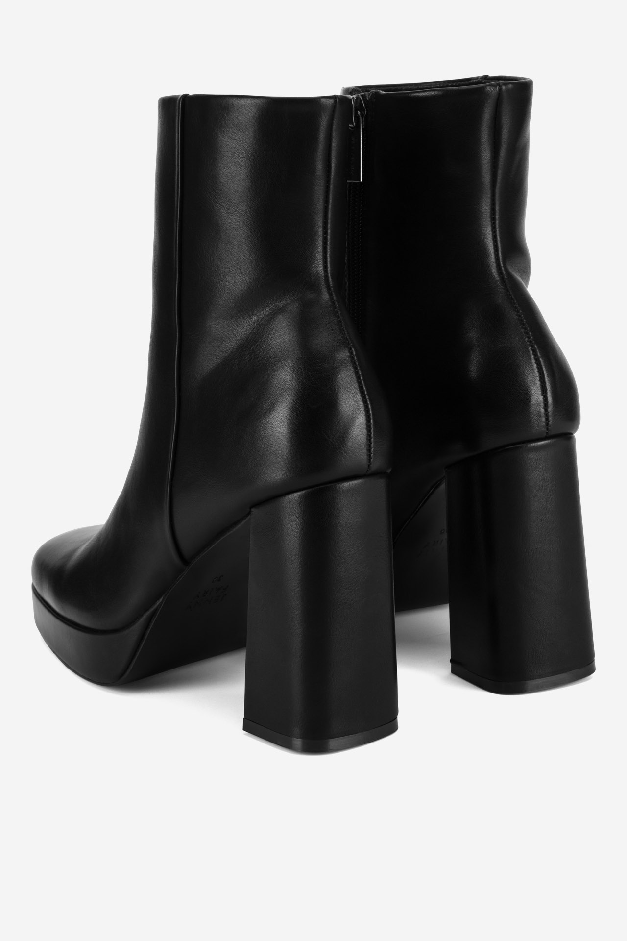 Členková obuv Čierna