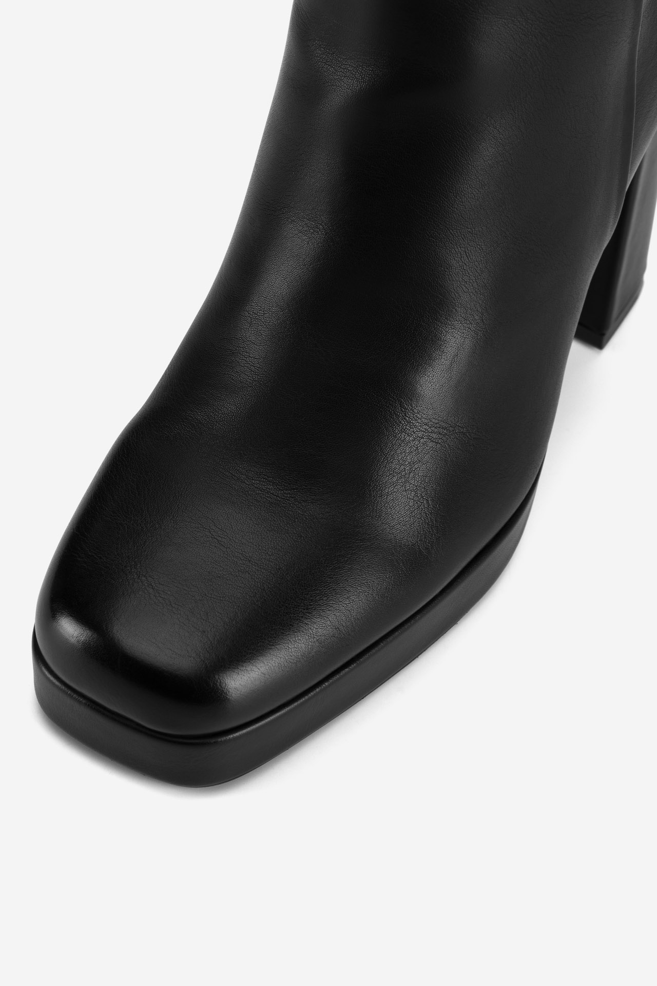 Členková obuv Čierna