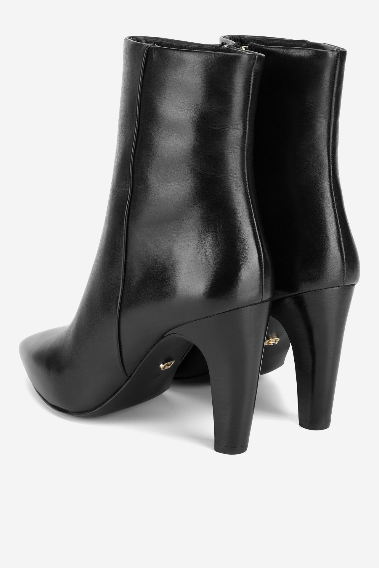 Kotníková obuv ČERNÁ