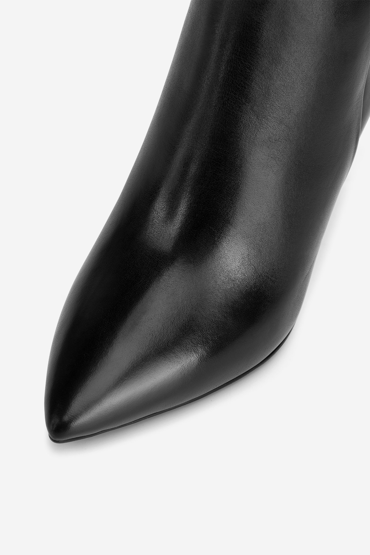 Kotníková obuv ČERNÁ