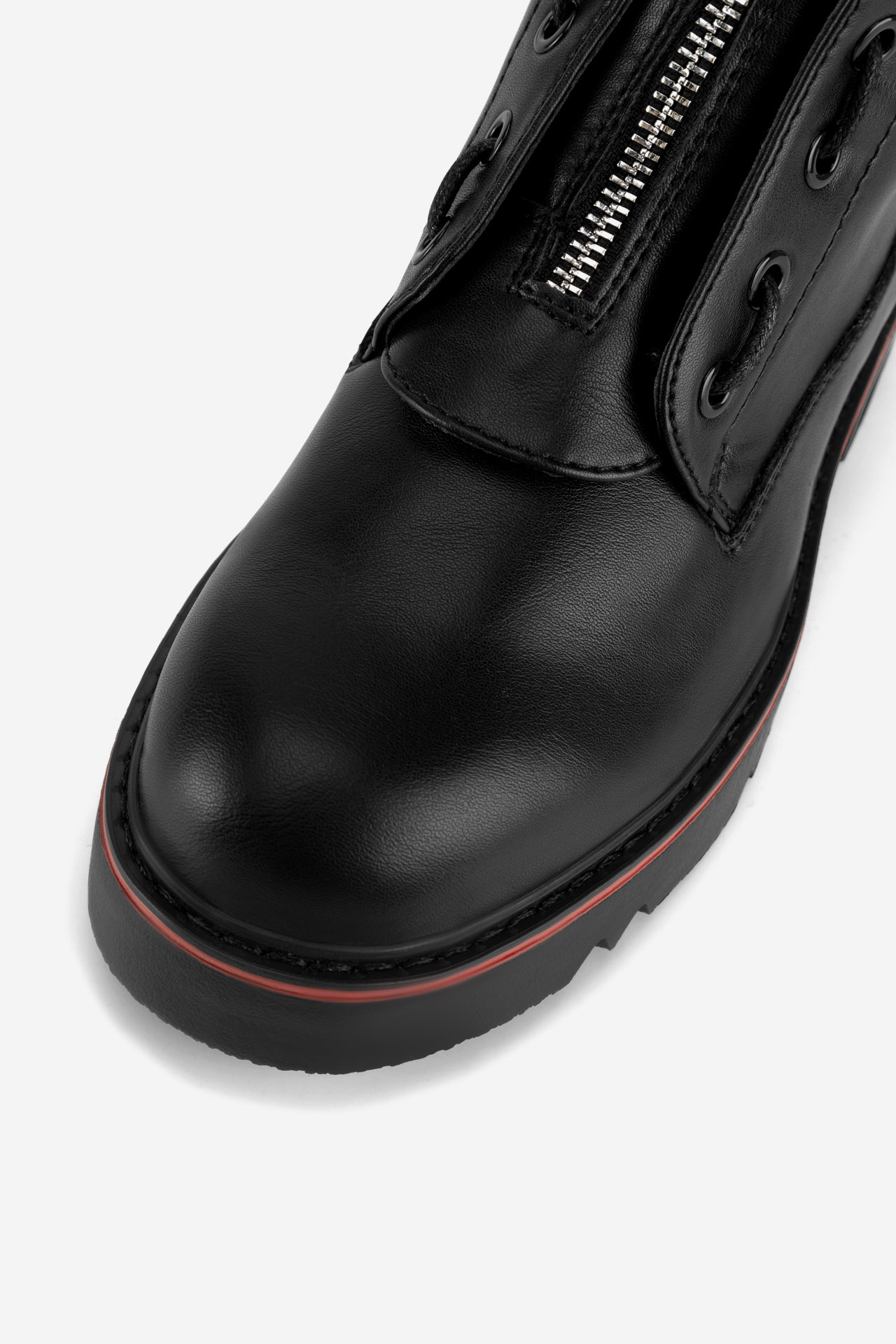 Kotníková obuv ČERNÁ