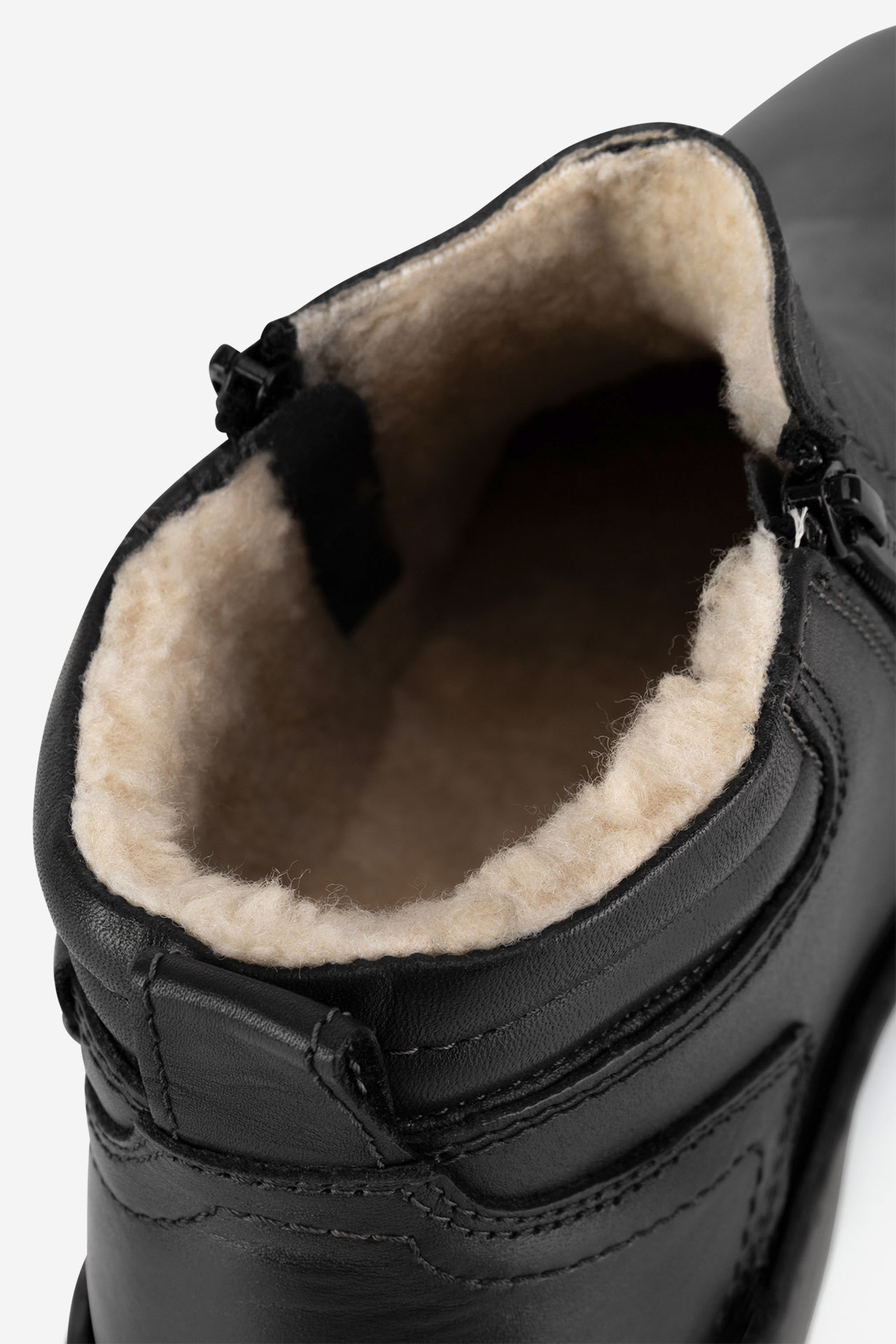 Kotníková obuv ČERNÁ