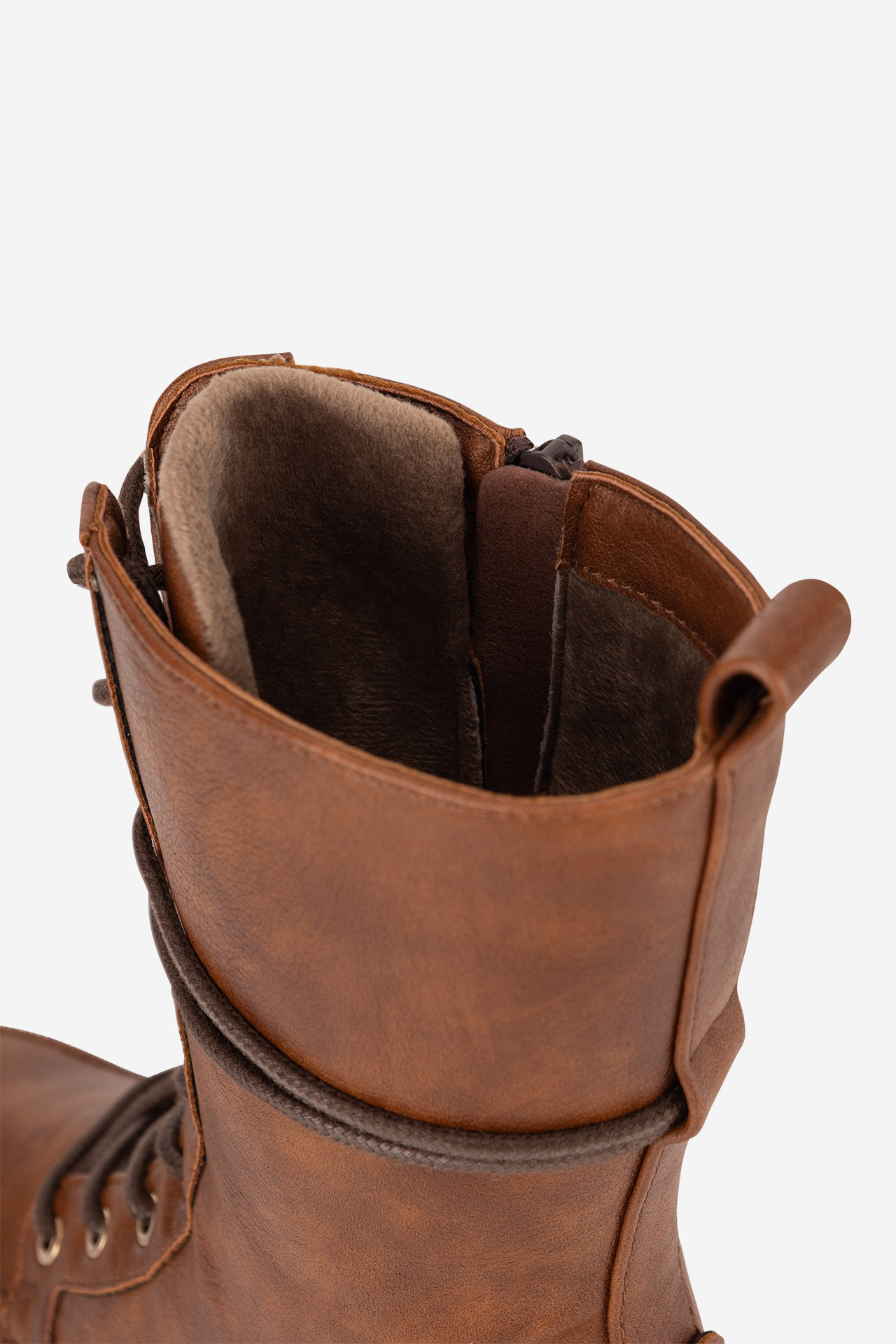 Gležnjarji z vezalkami Rjava