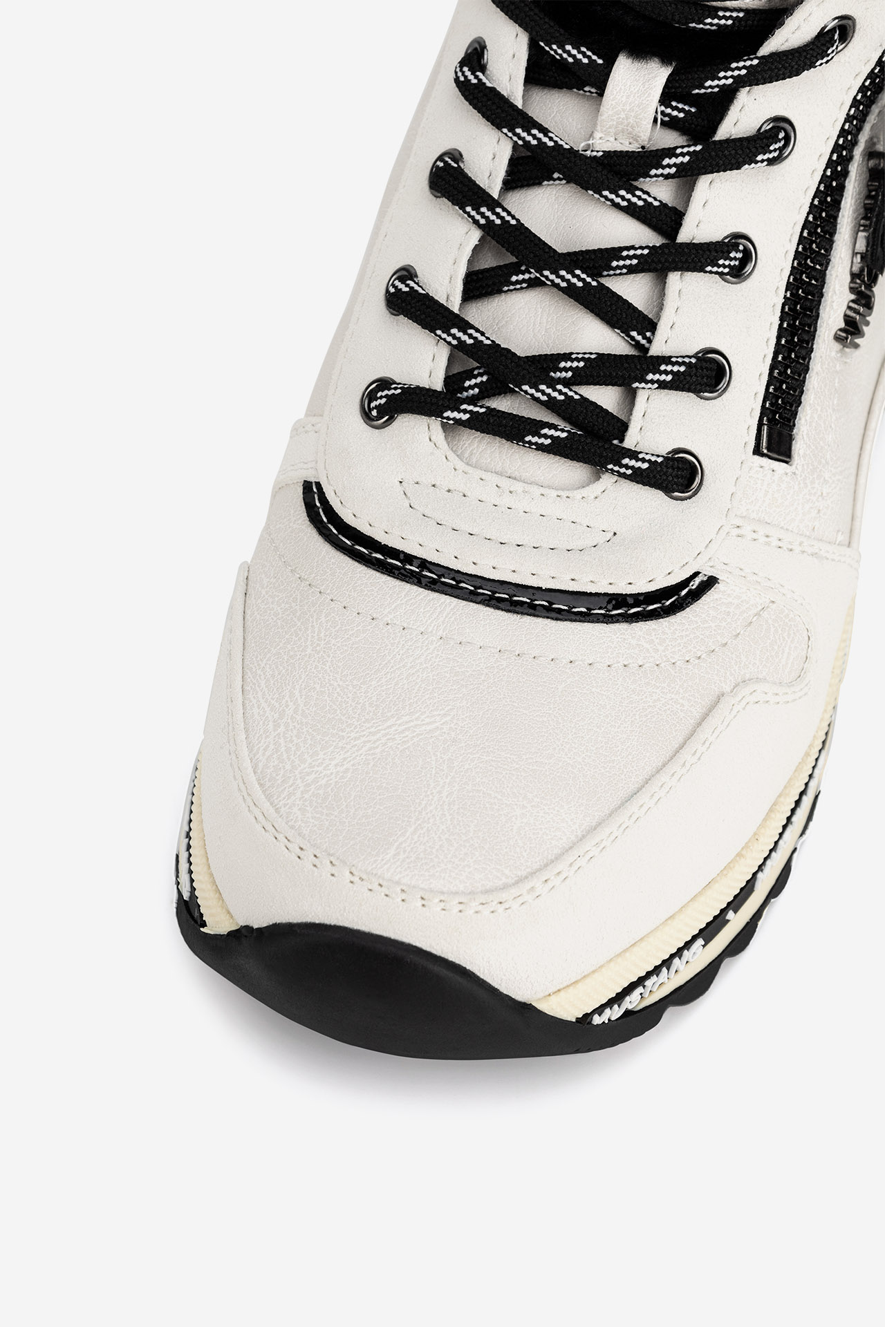 Gležnjarji z vezalkami Bela