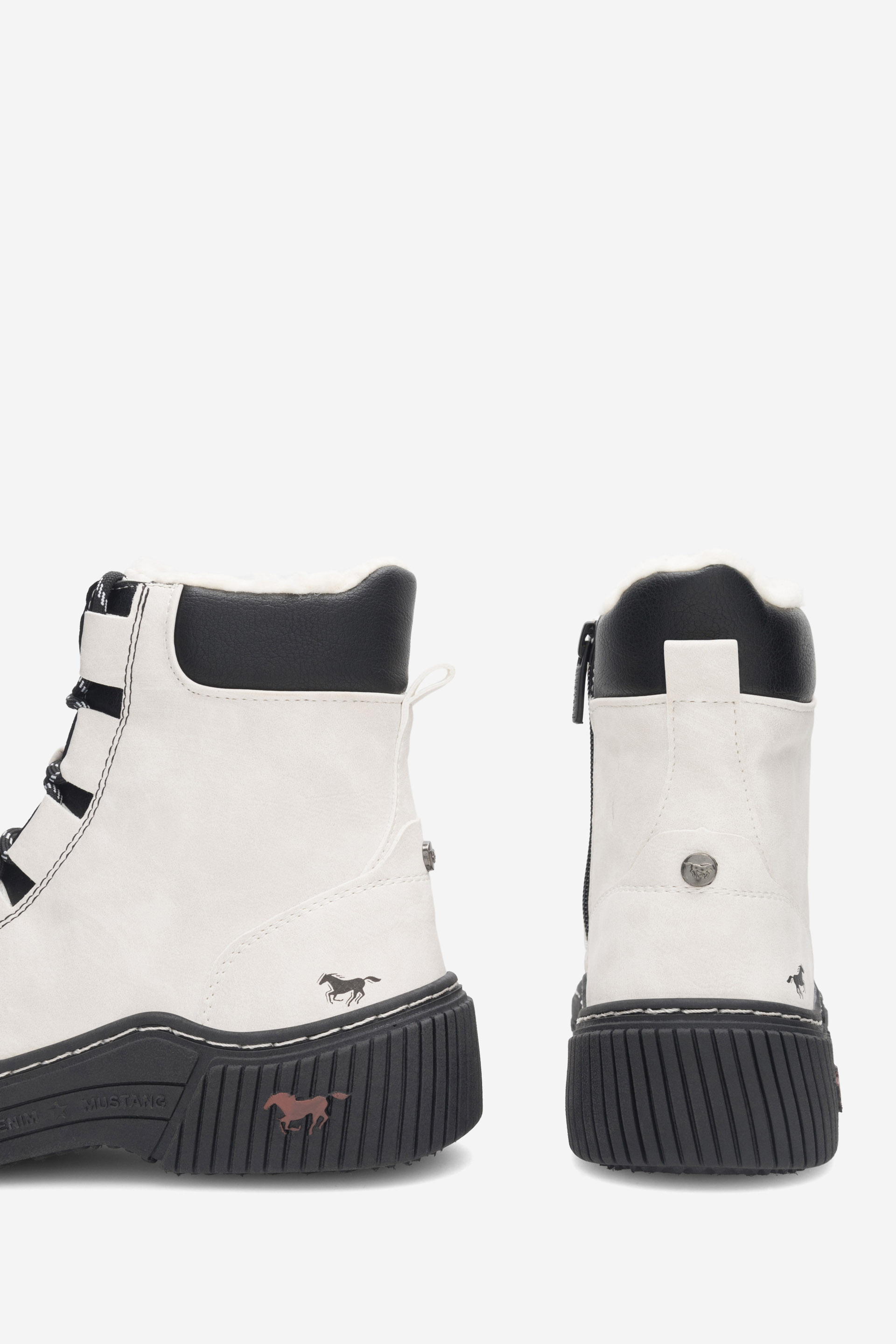 Šněrovací vyšší obuv BÍLÁ