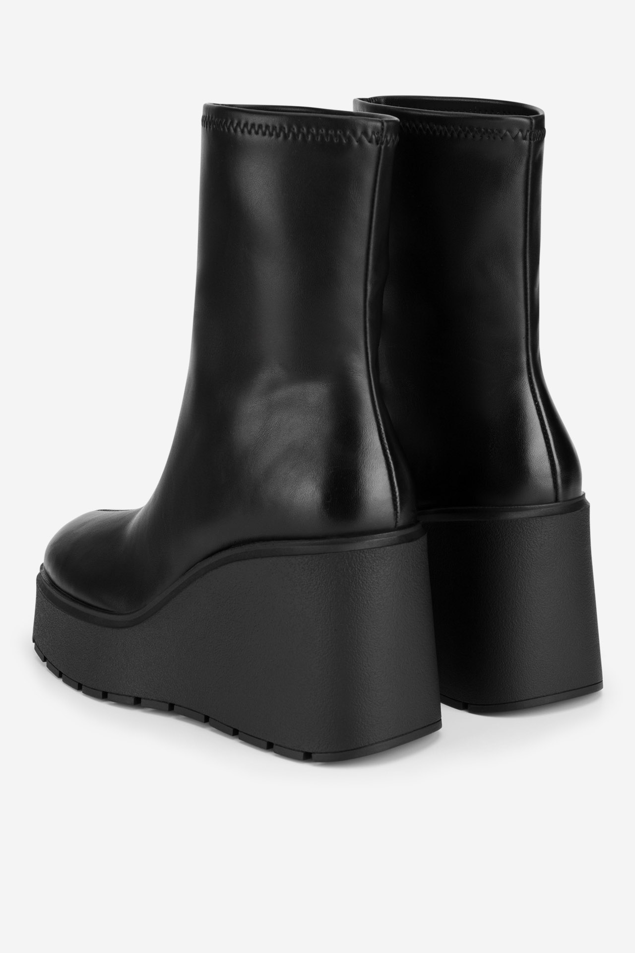 Kotníková obuv ČERNÁ