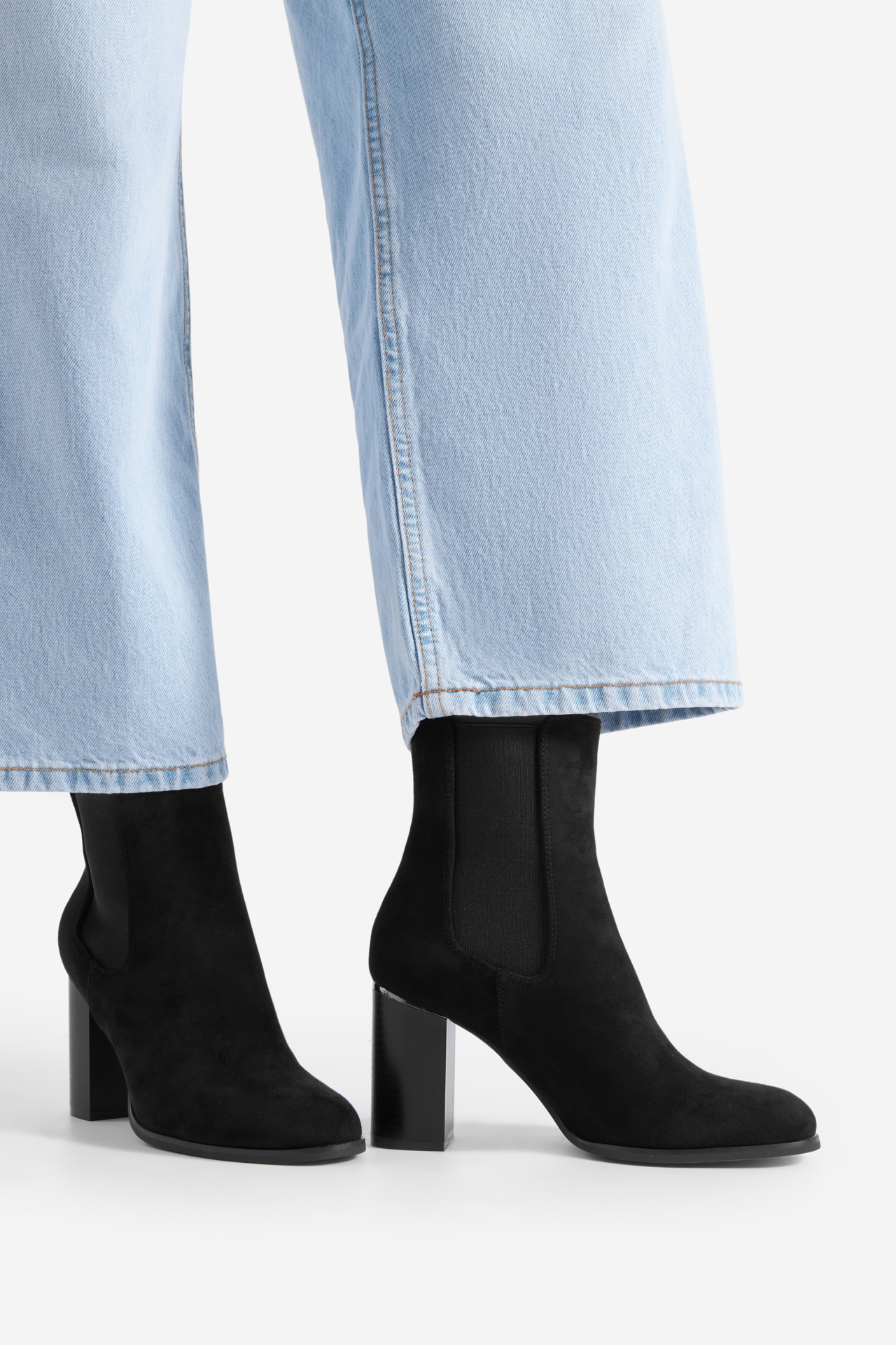 Kotníková obuv ČERNÁ