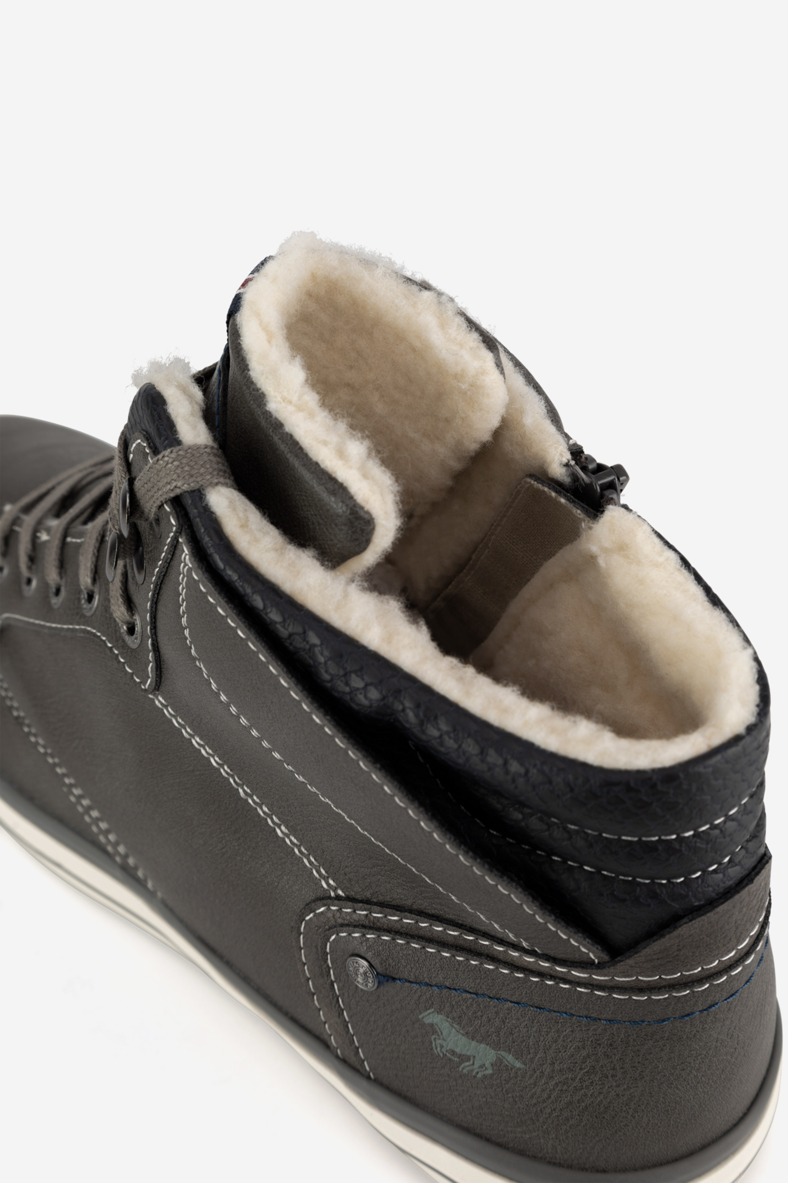 Šněrovací vyšší obuv ŠEDÁ