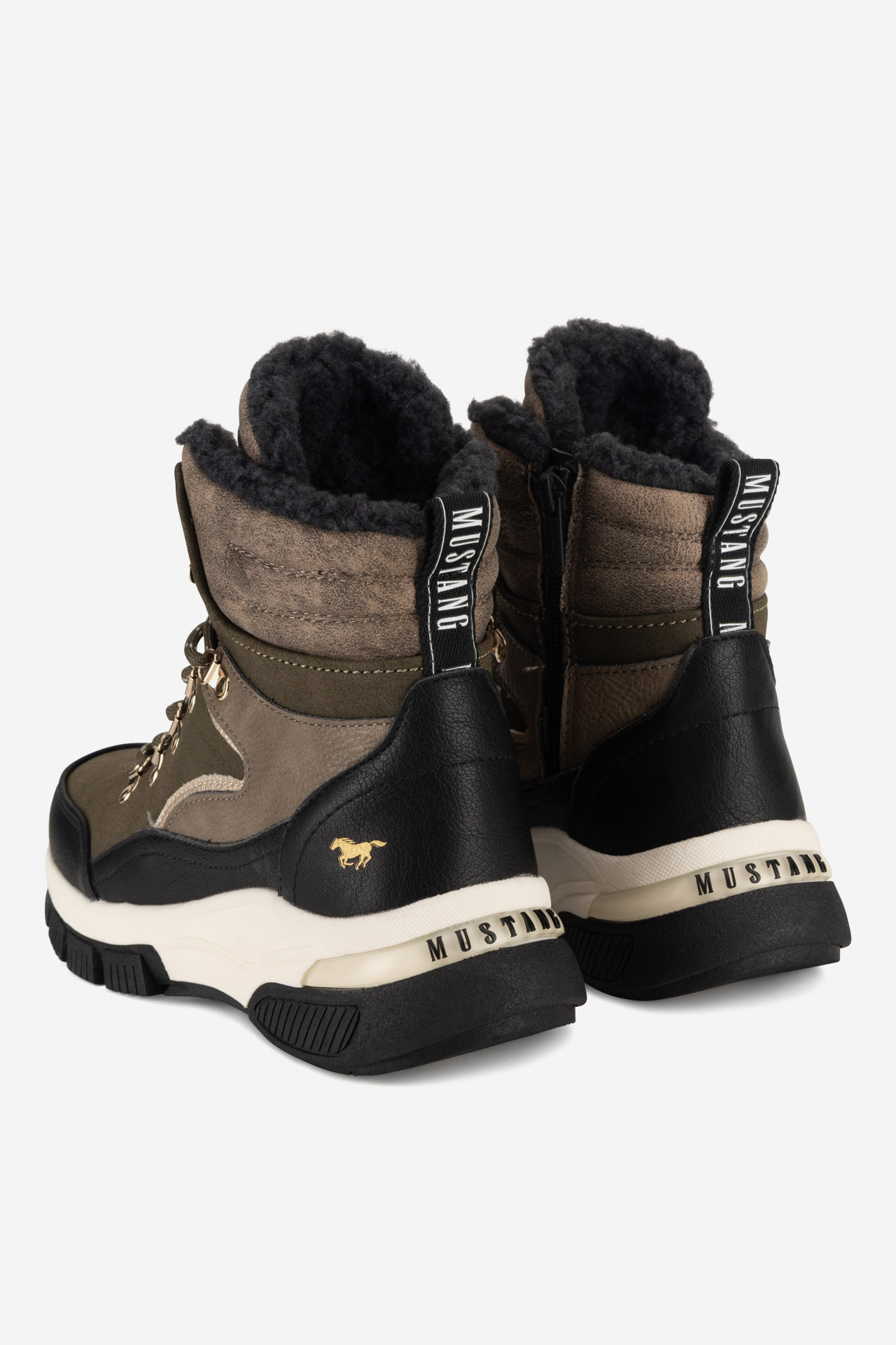 Šněrovací vyšší obuv ČERNÁ