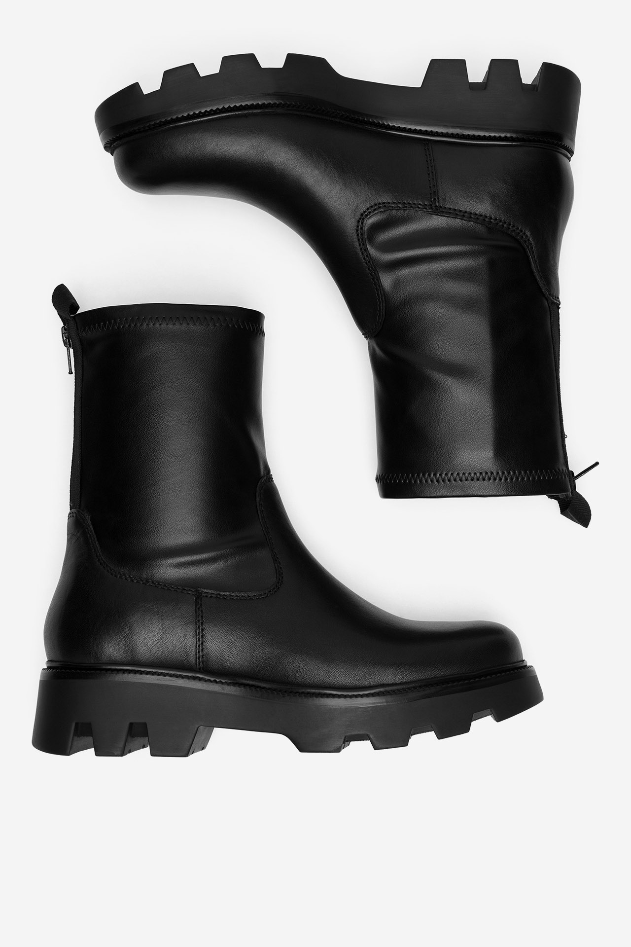 Kotníková obuv ČERNÁ