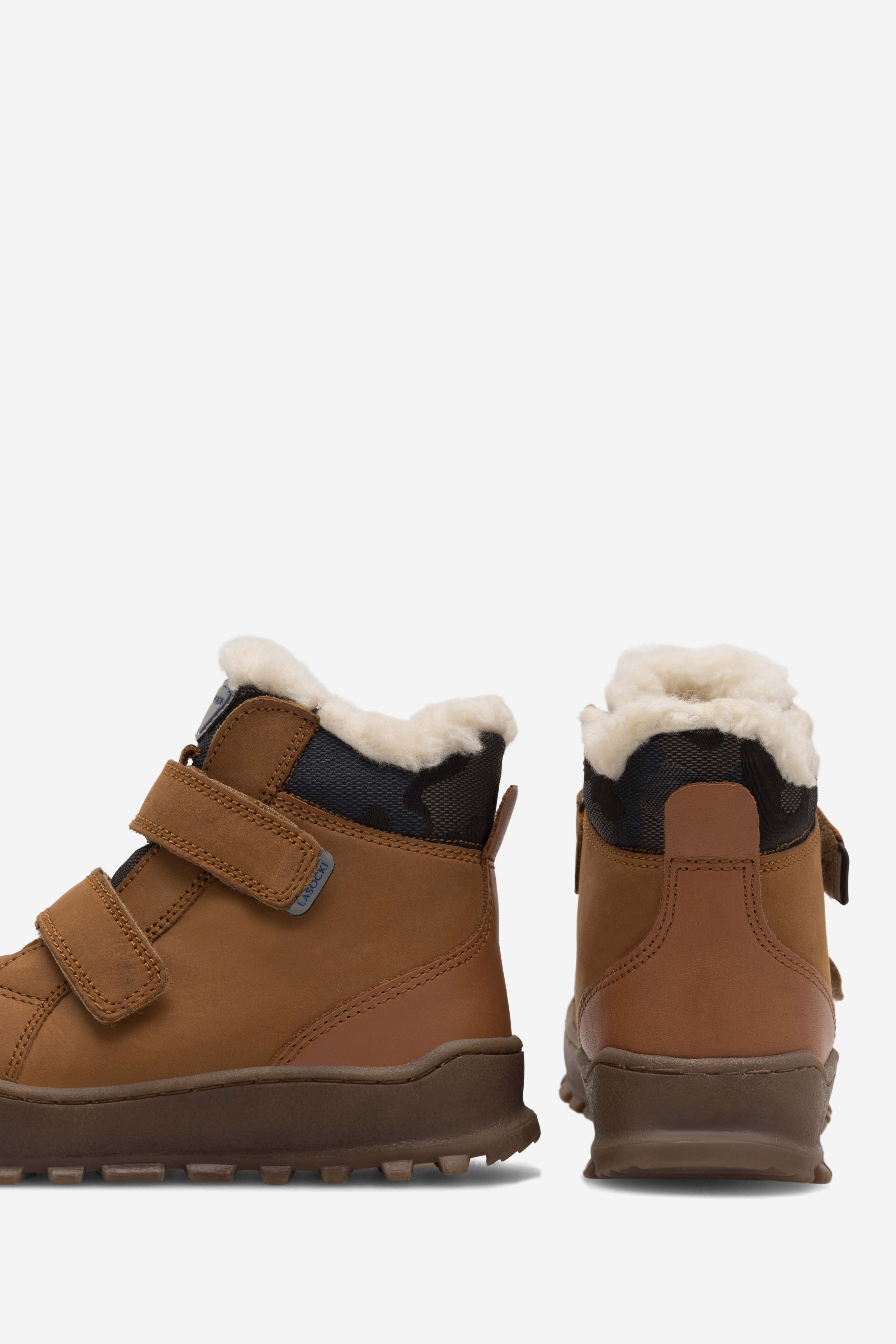 Šněrovací vyšší obuv CAMEL