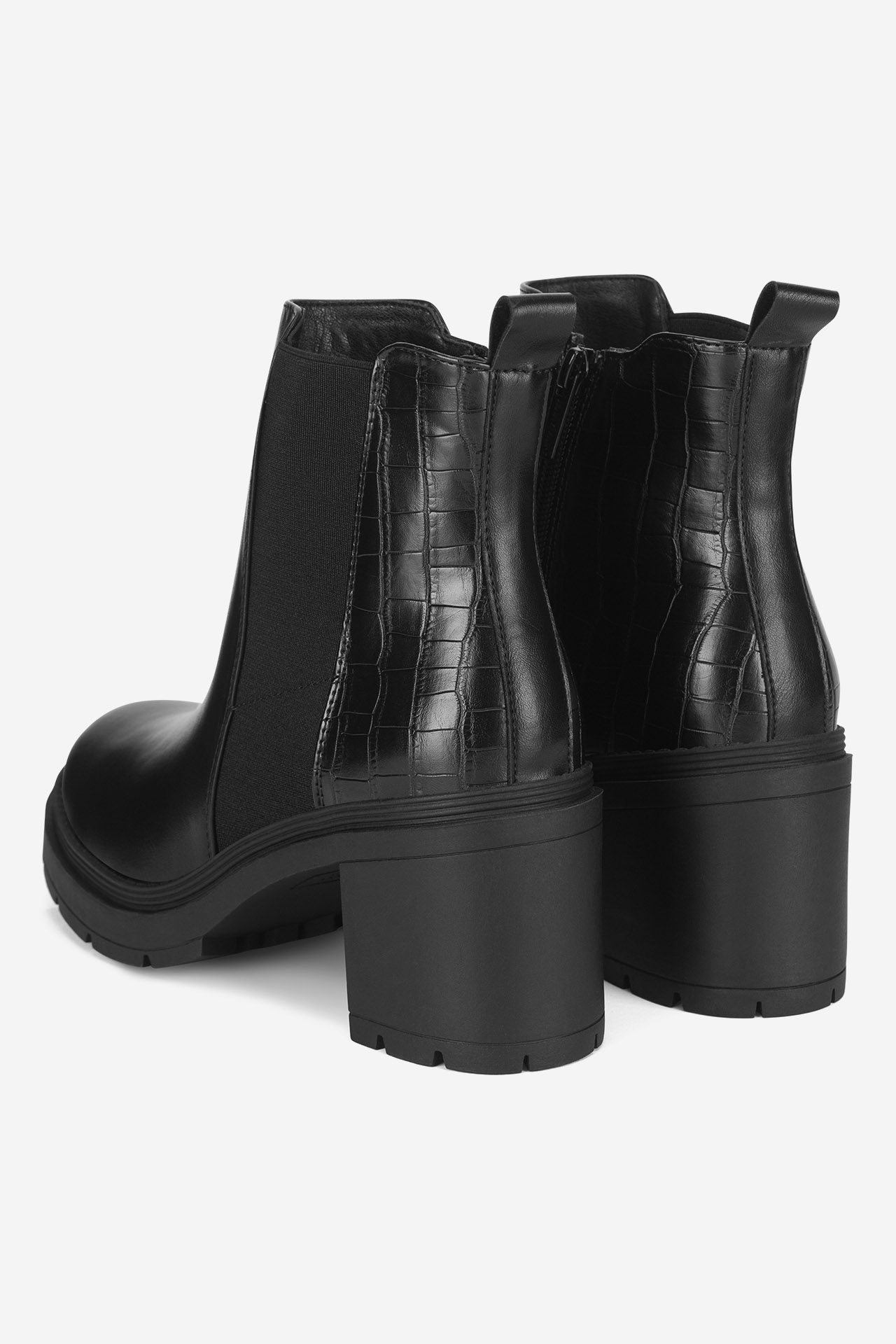 Kotníková obuv ČERNÁ