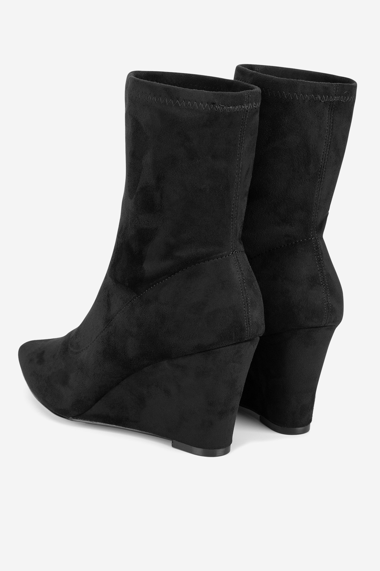 Kotníková obuv ČERNÁ