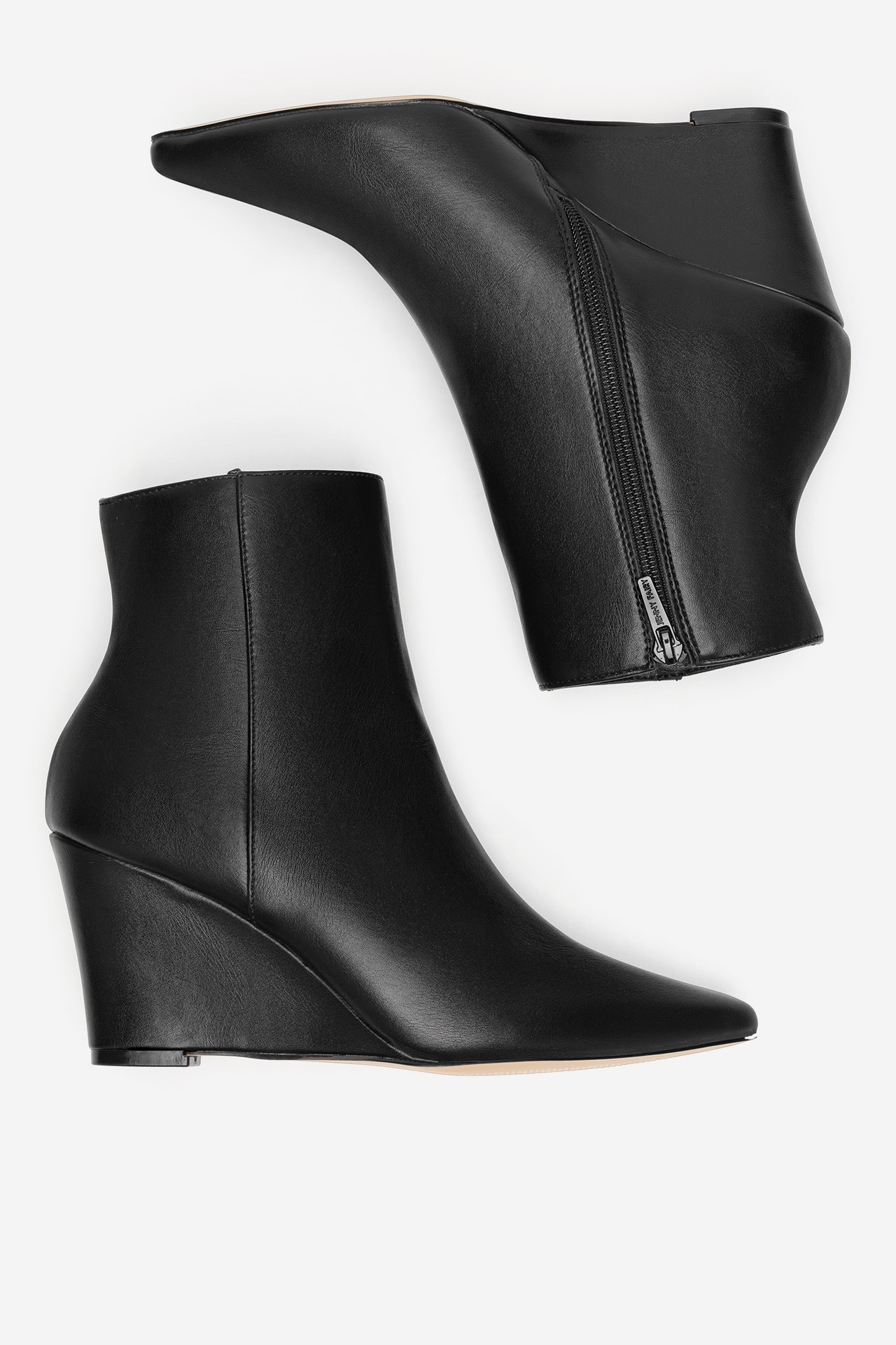 Kotníková obuv ČERNÁ