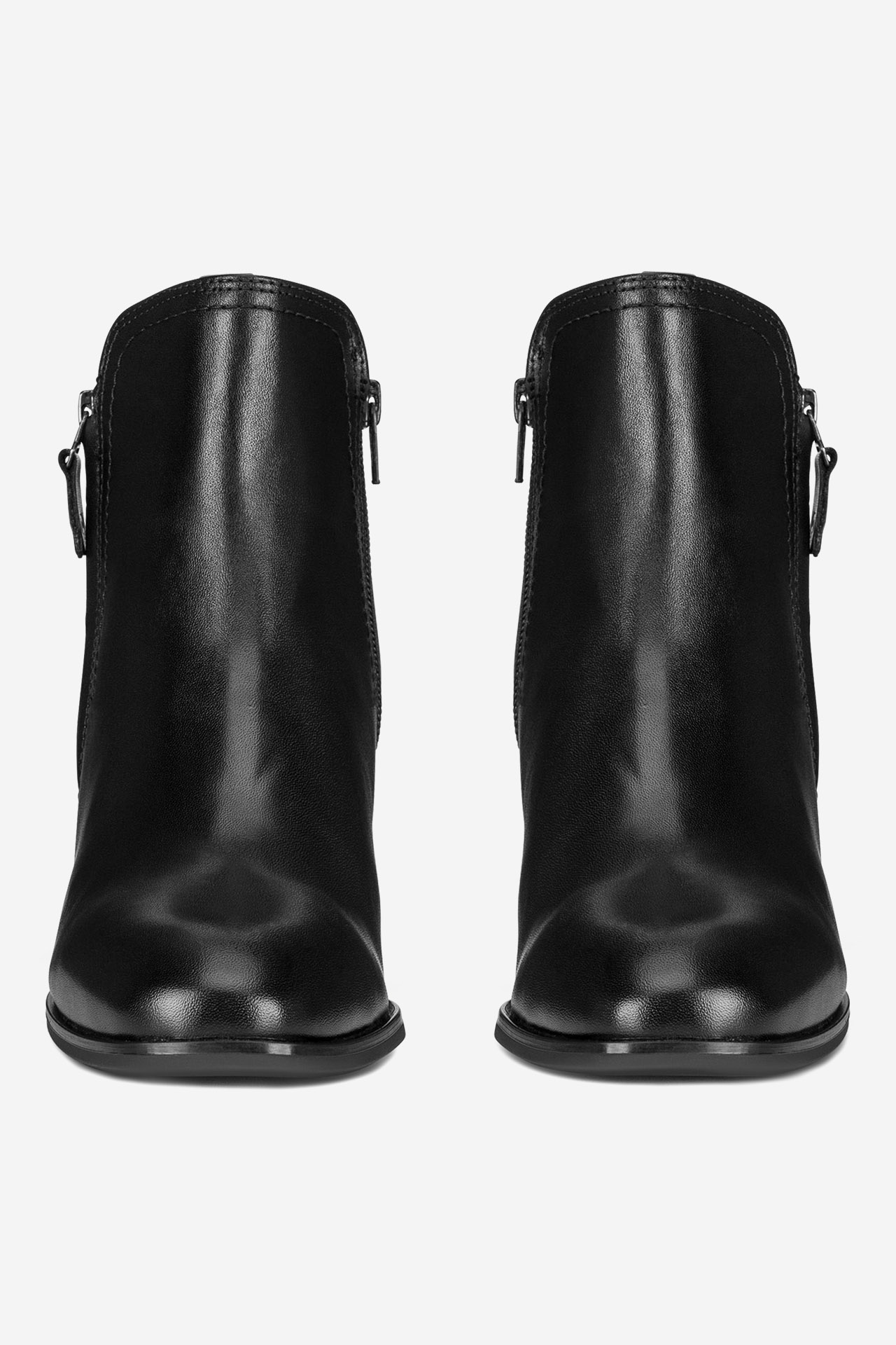 Kotníková obuv ČERNÁ