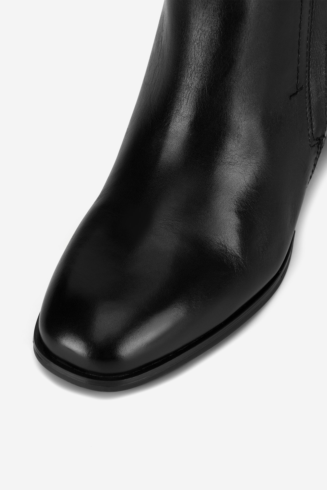 Kotníková obuv ČERNÁ