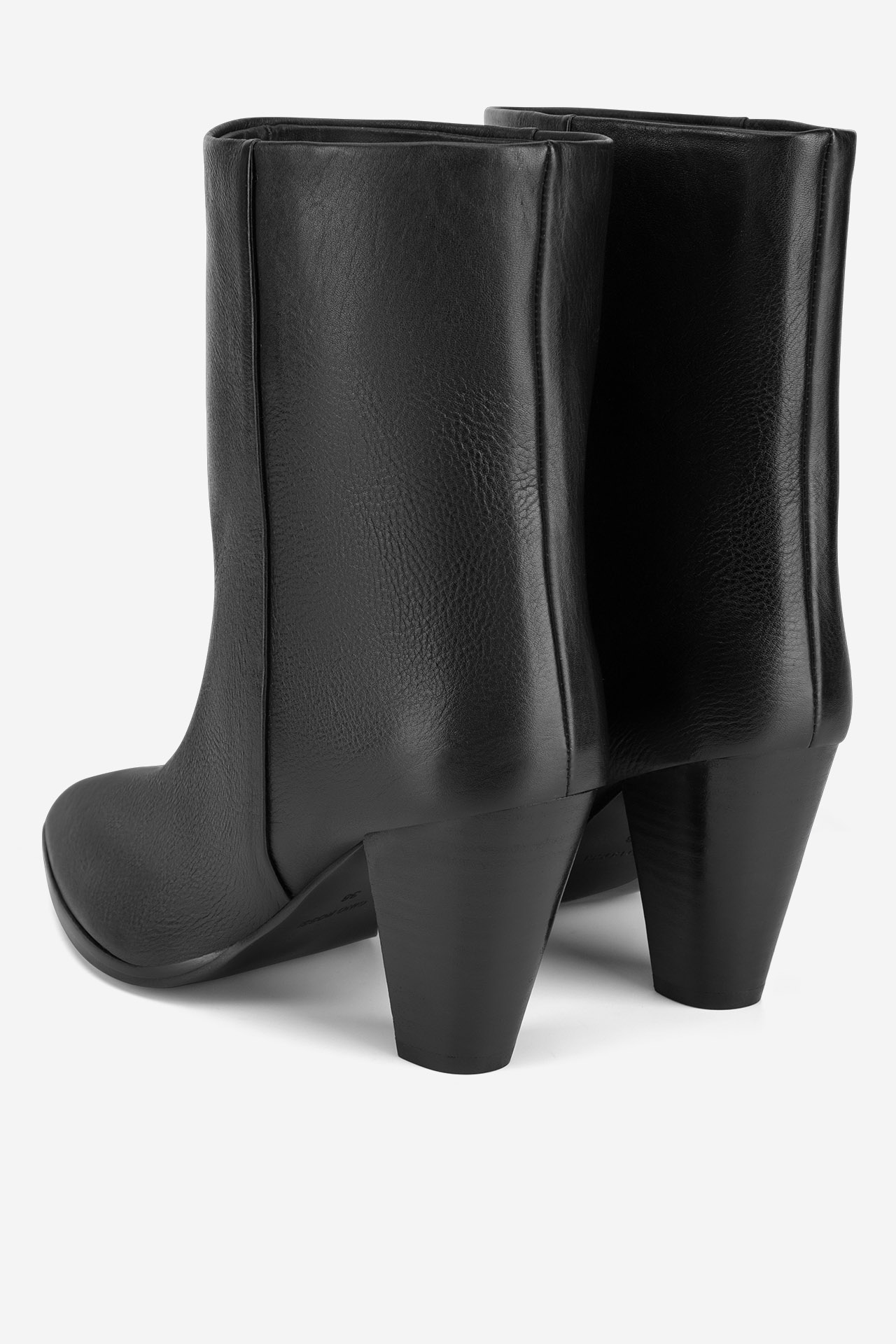 Kotníková obuv ČERNÁ