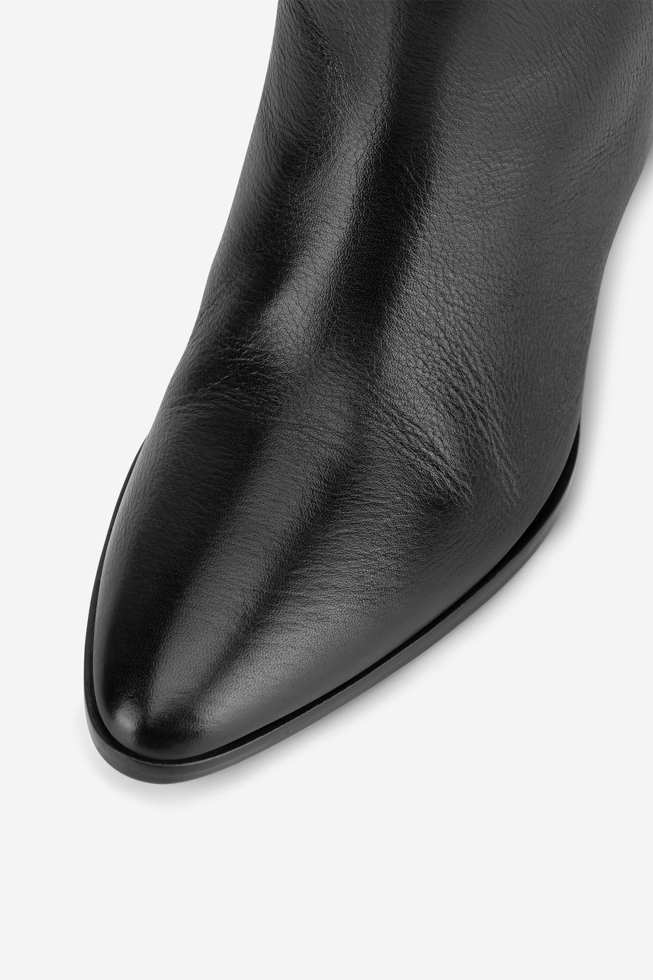 Kotníková obuv ČERNÁ