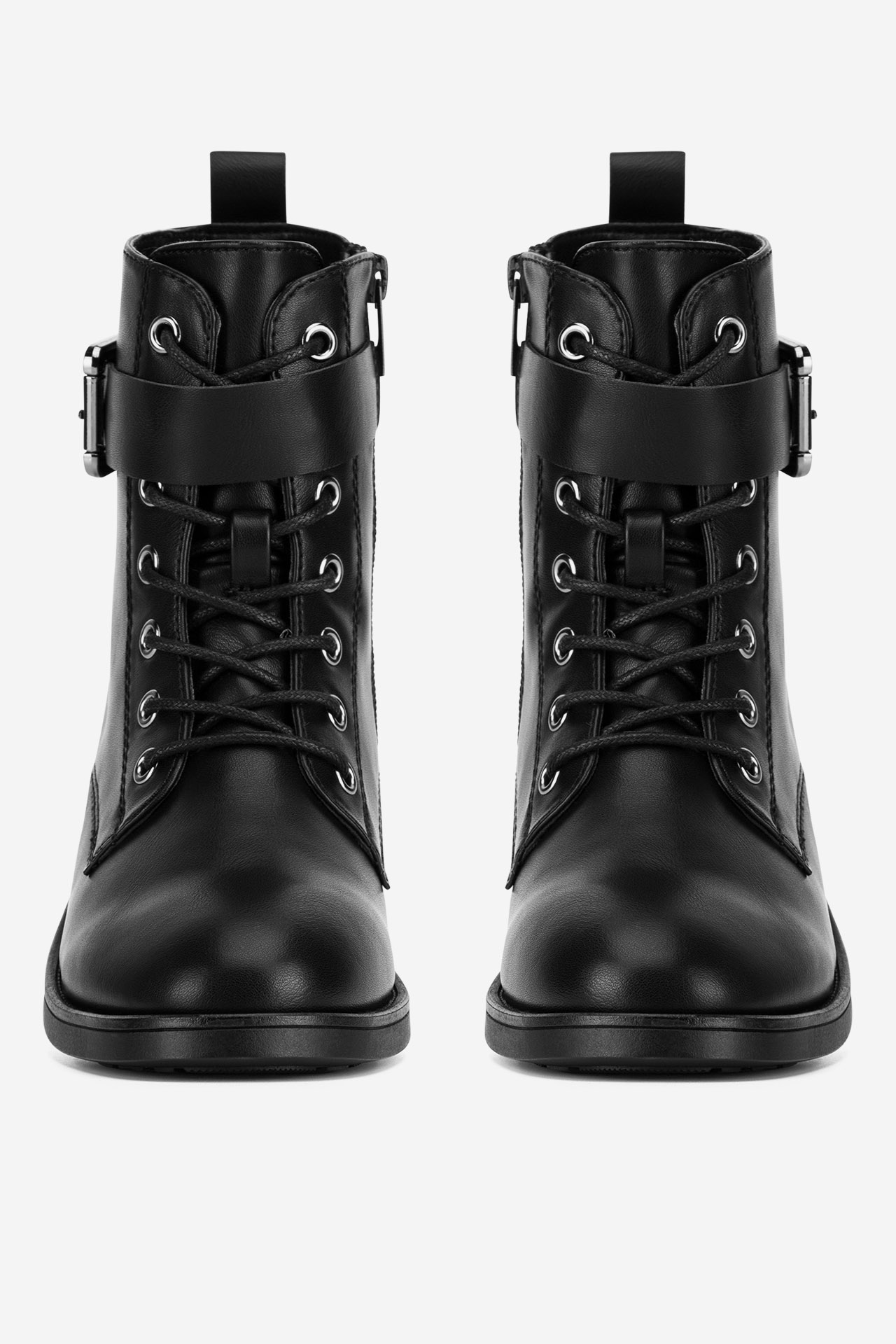 Šněrovací vyšší obuv ČERNÁ