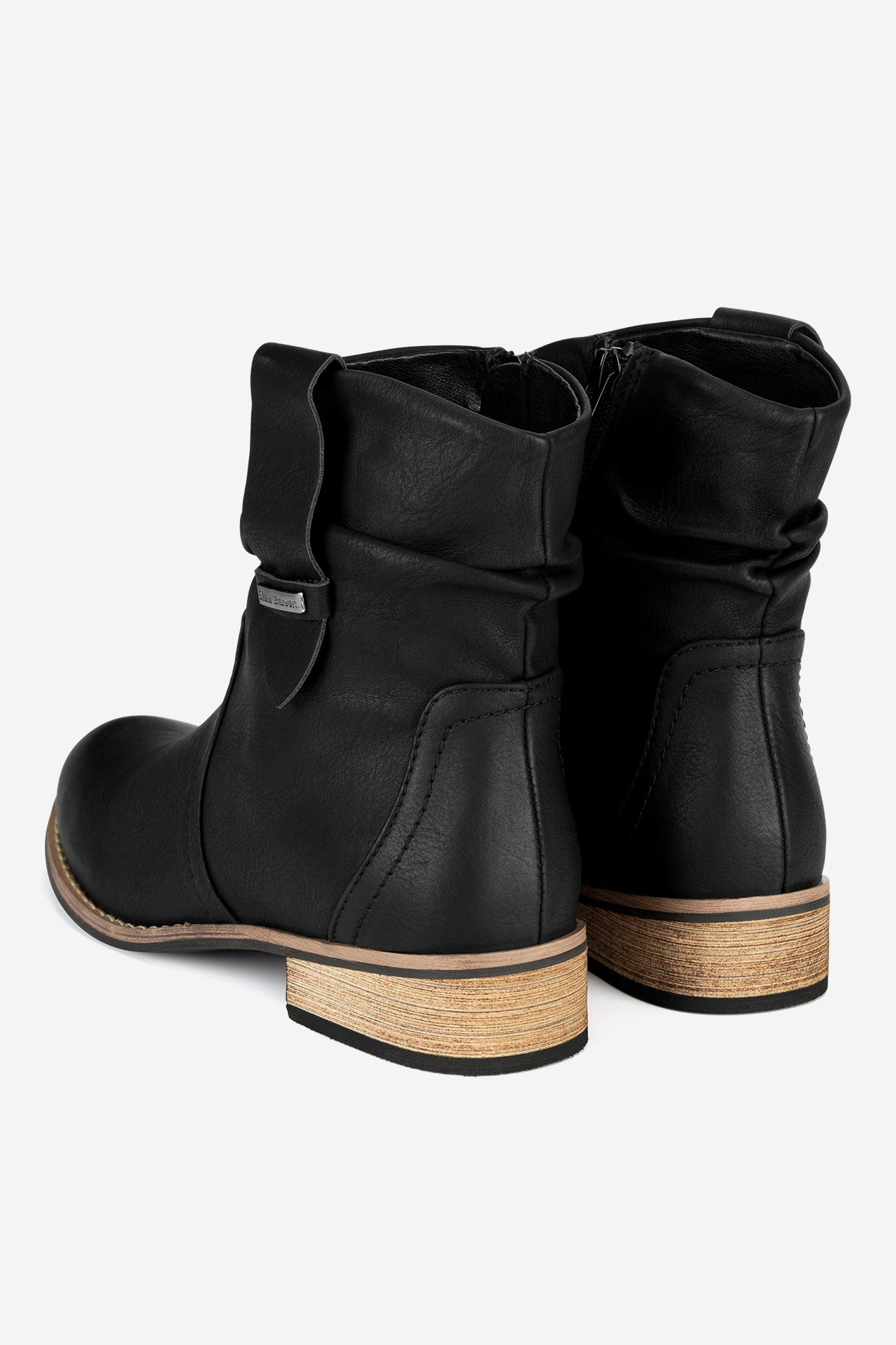 Kotníková obuv ČERNÁ