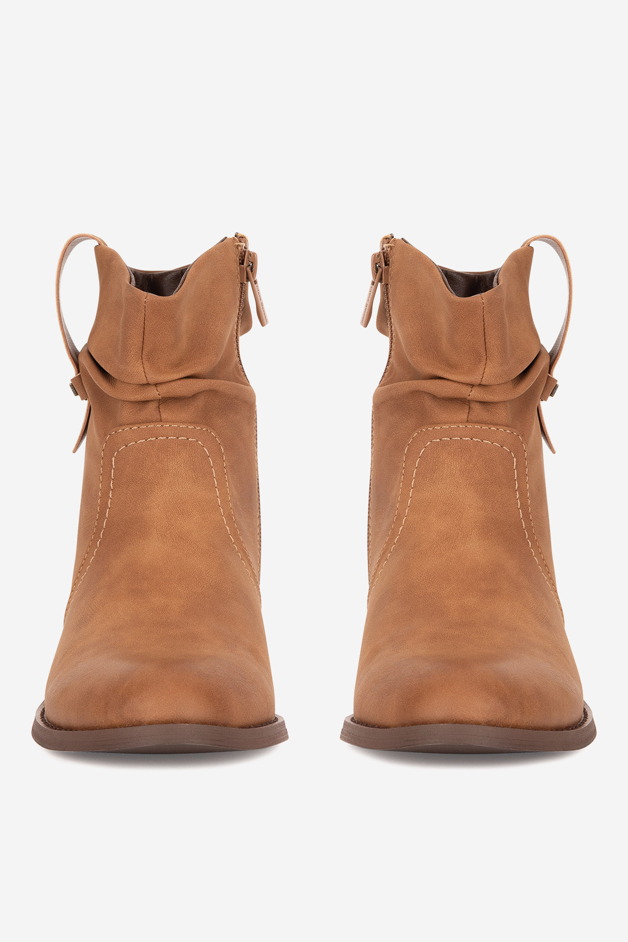 Kotníková obuv CAMEL