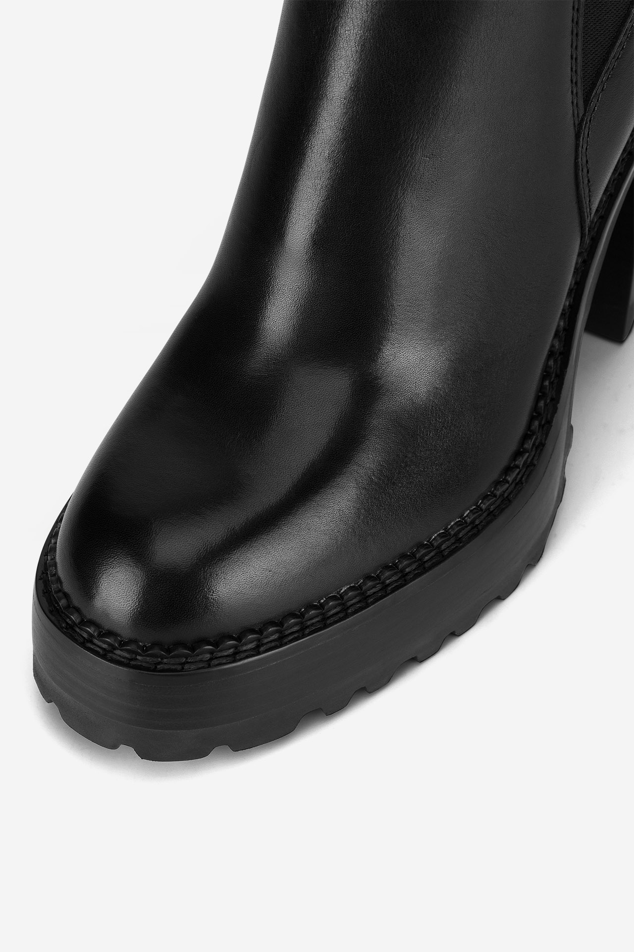 Kotníková obuv ČERNÁ